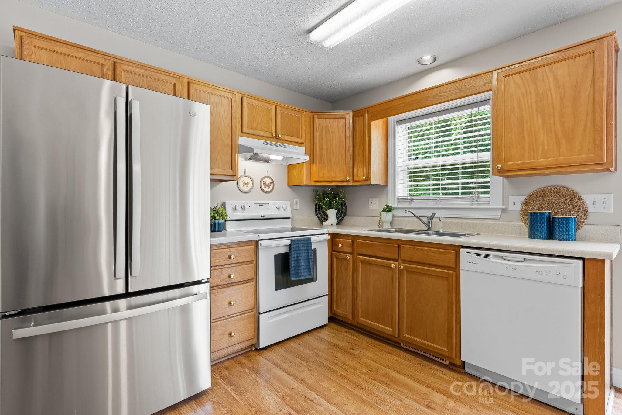 1028 Pocono Place