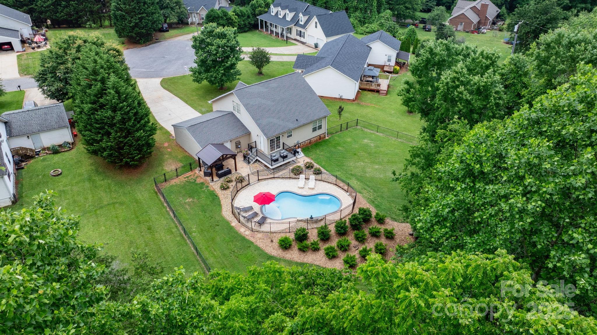 1028 Pocono Place