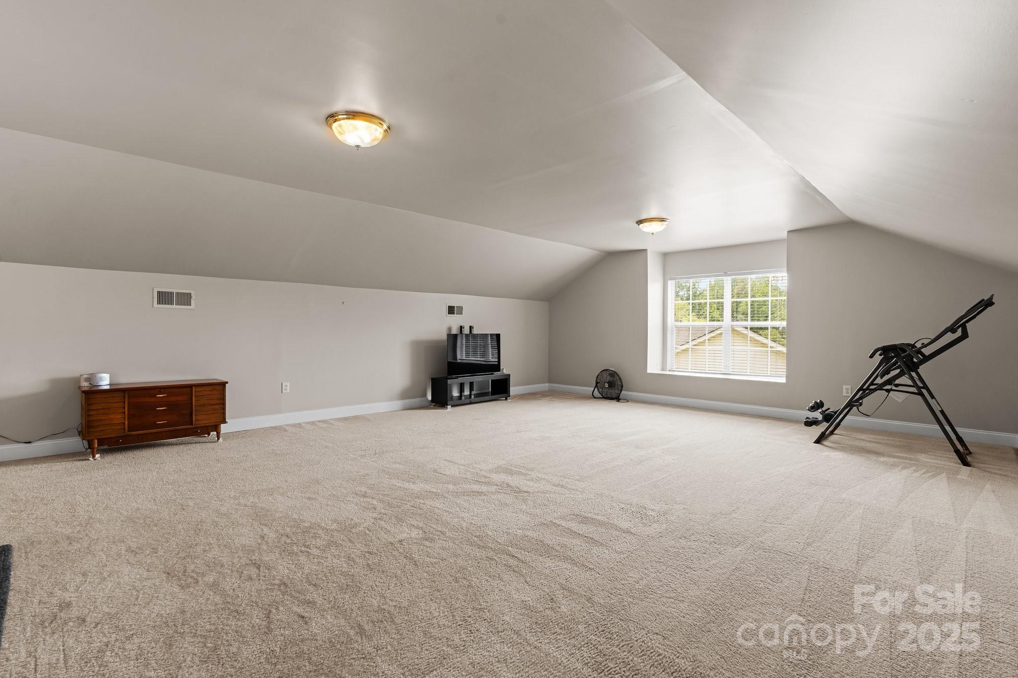 1028 Pocono Place