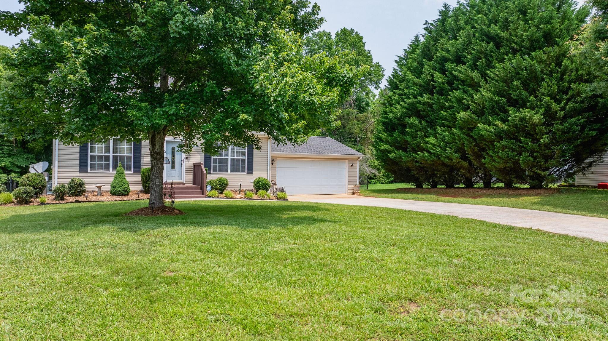1028 Pocono Place