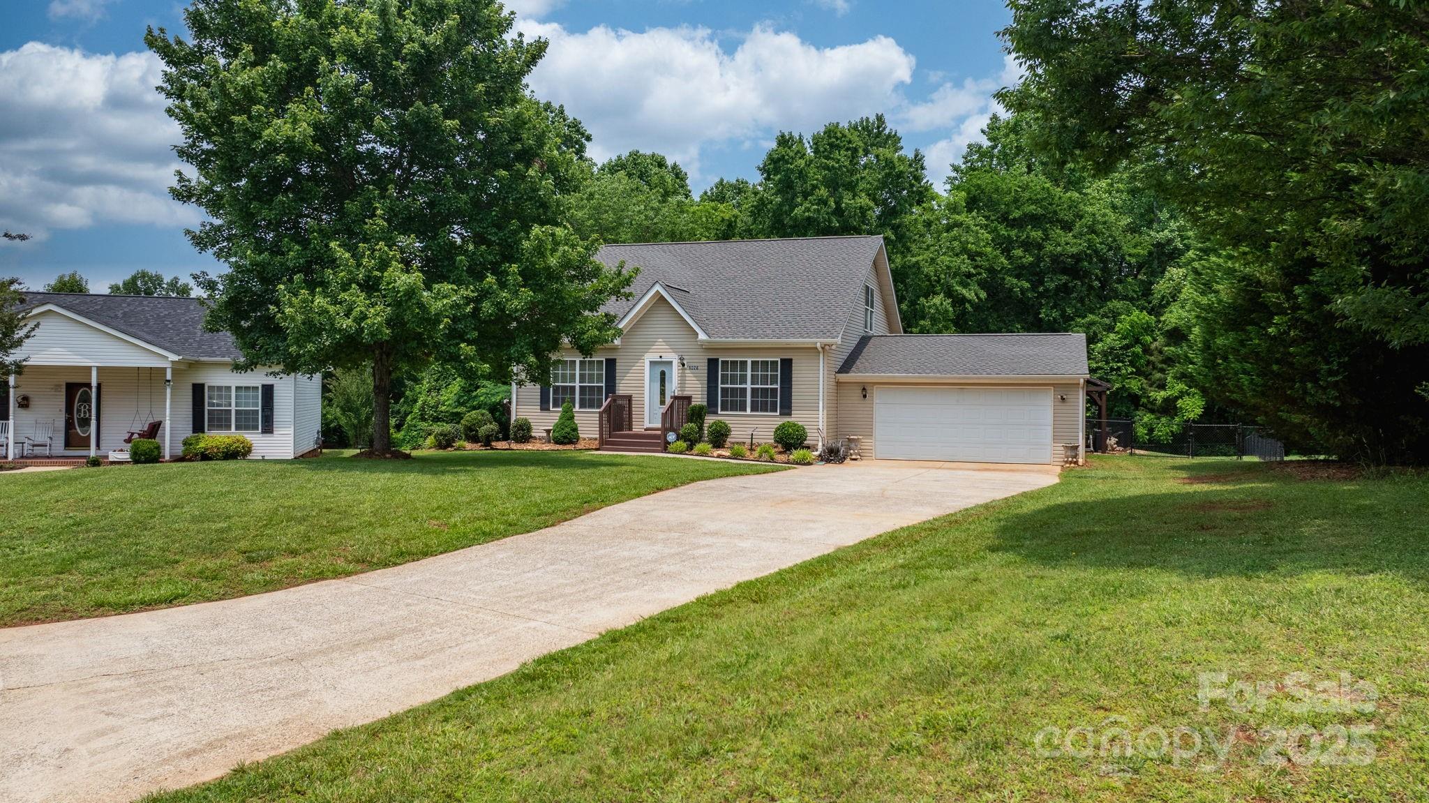 1028 Pocono Place