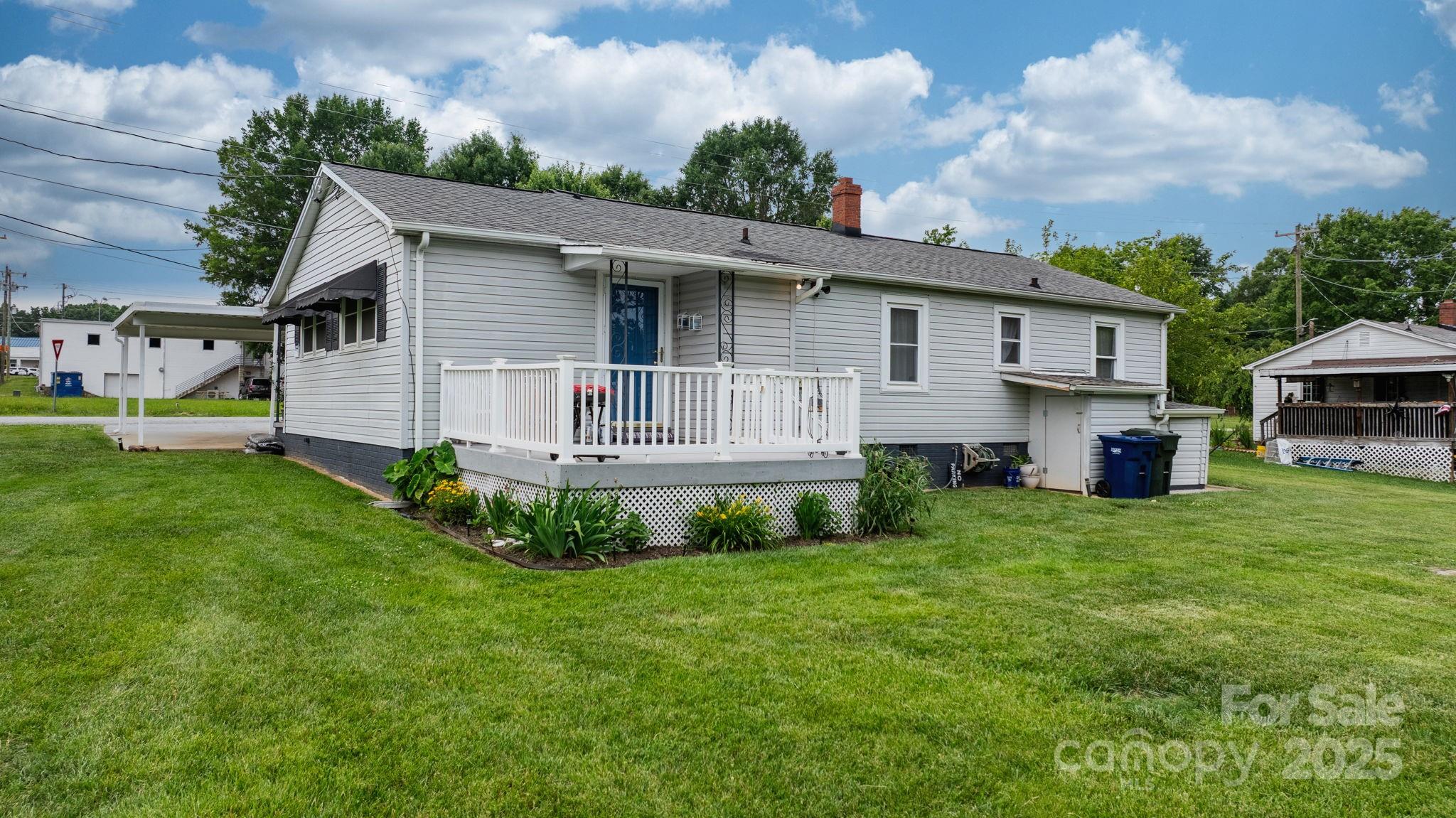 1266 18th Street NE