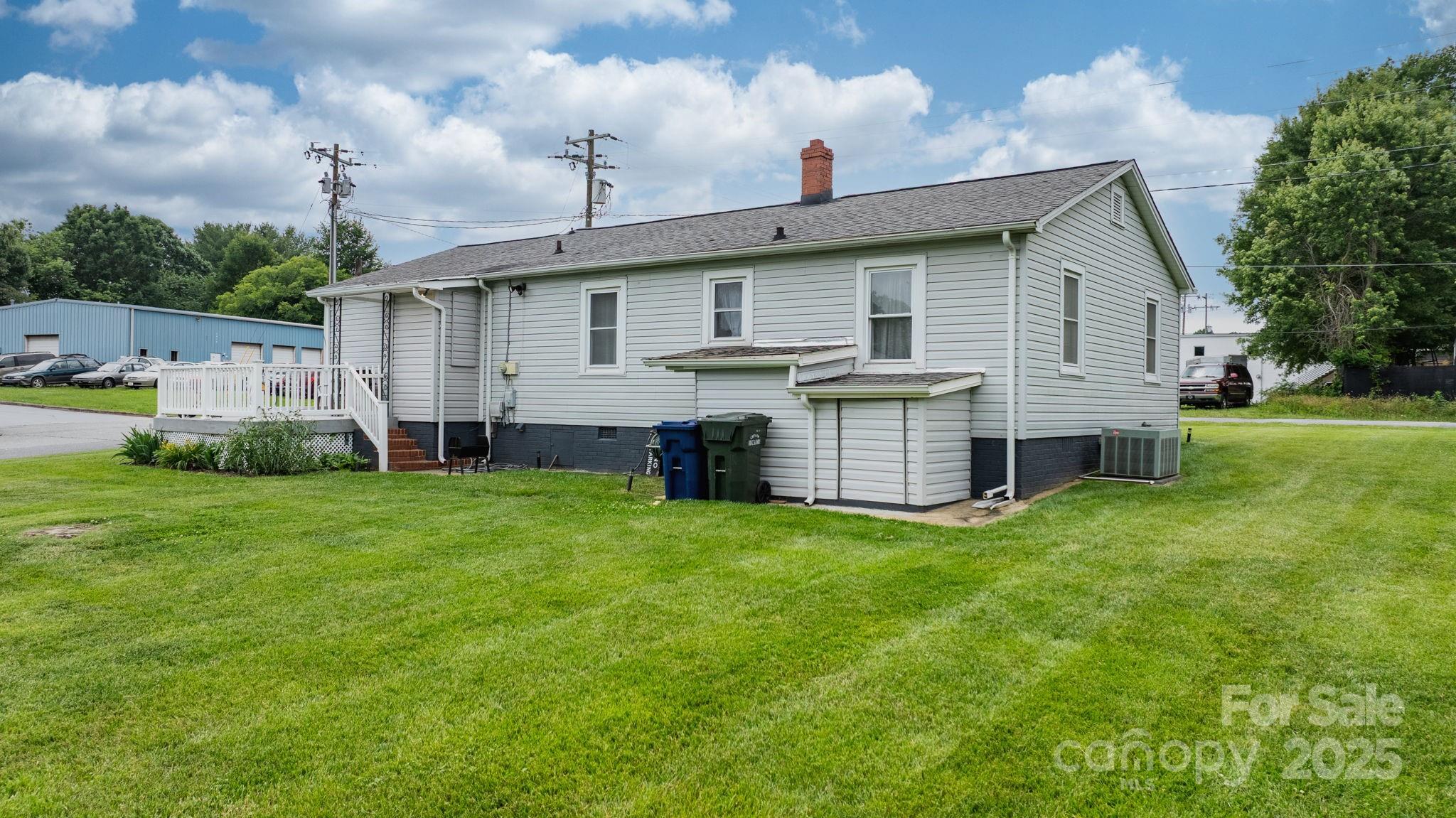 1266 18th Street NE