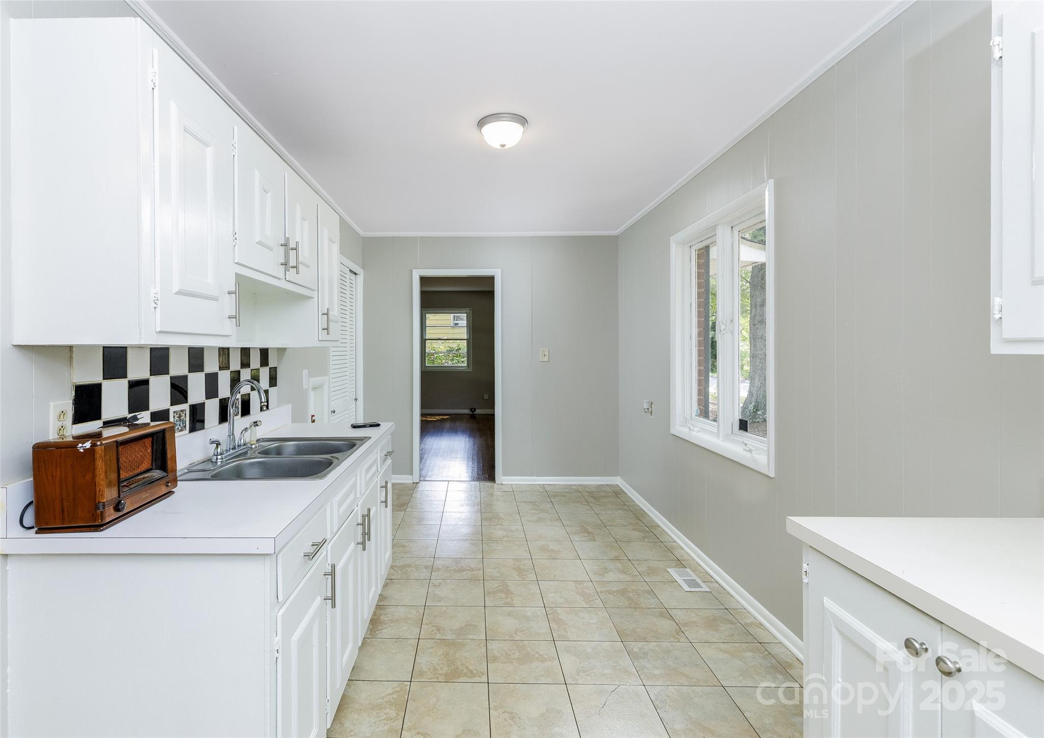 24 19th Street NW