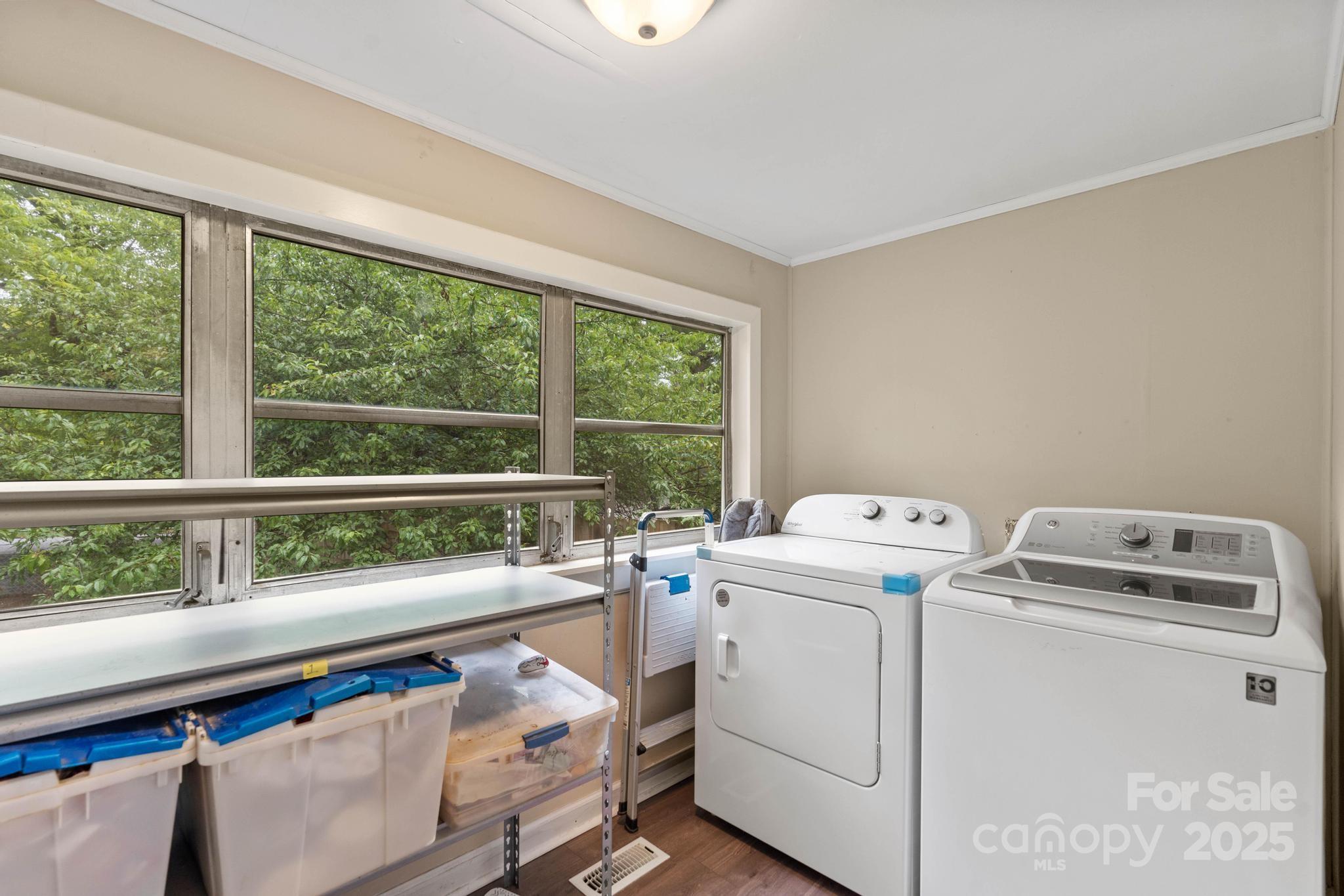 1425 3rd Street Place NE