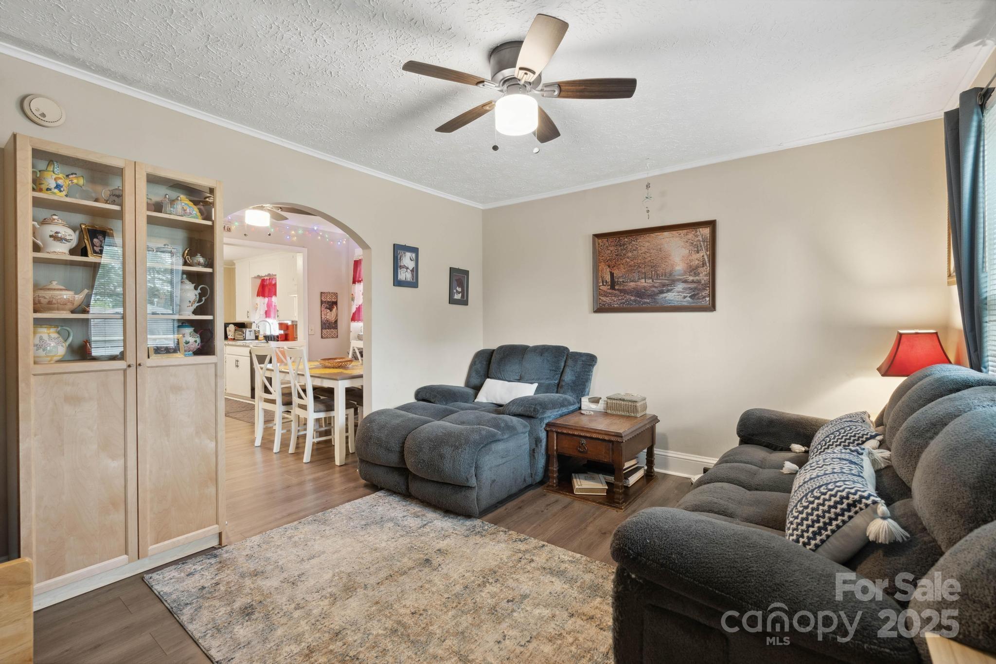 1425 3rd Street Place NE