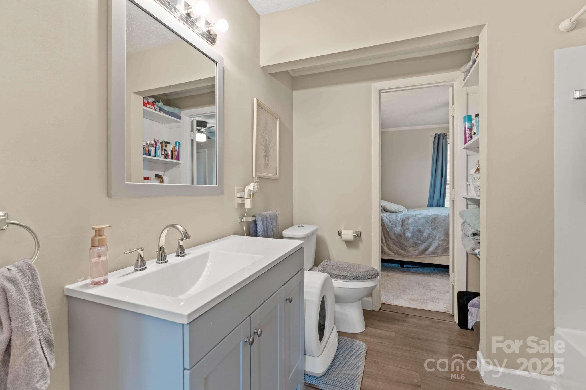 1425 3rd Street Place NE