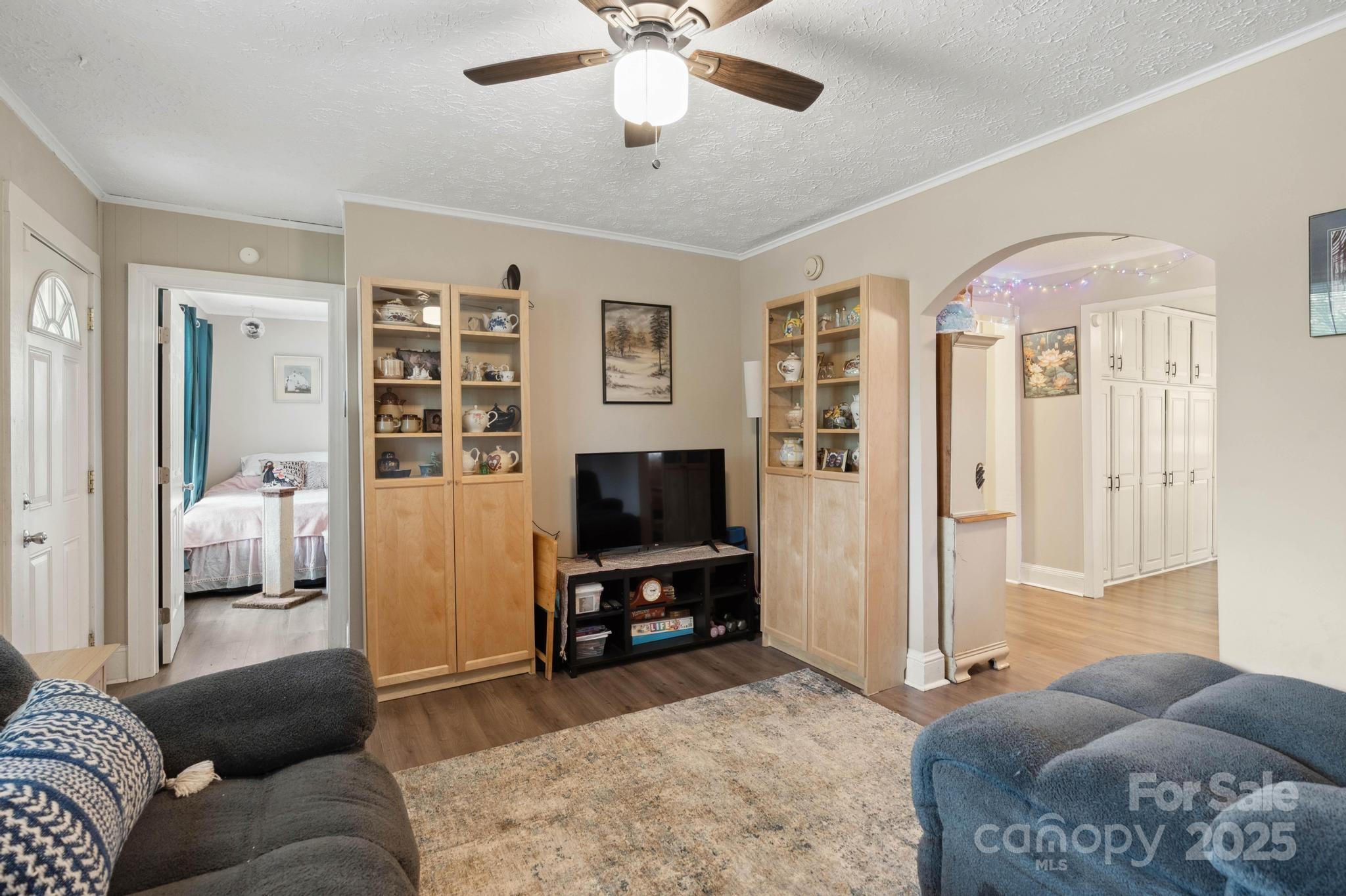 1425 3rd Street Place NE