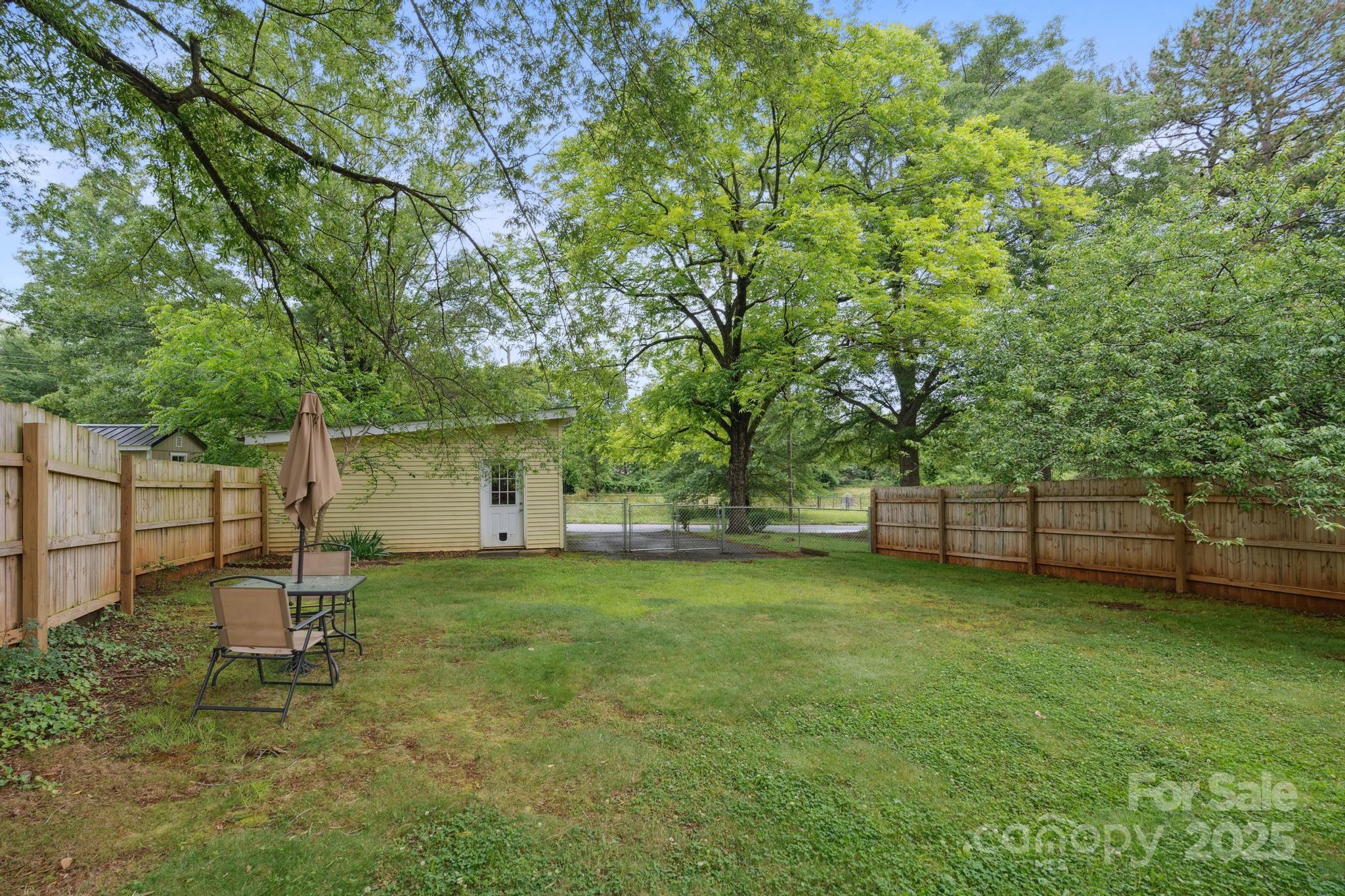 1425 3rd Street Place NE