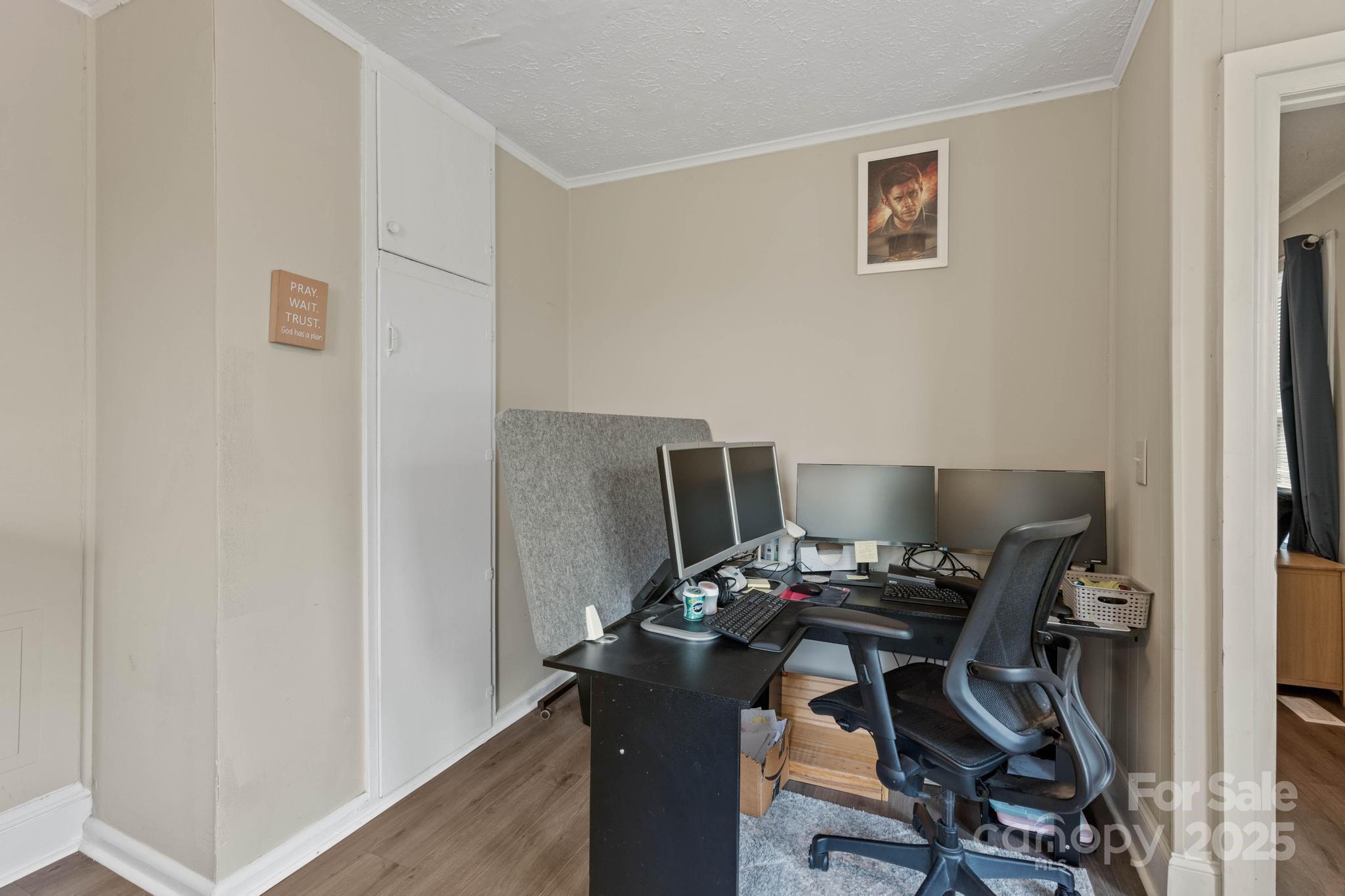 1425 3rd Street Place NE