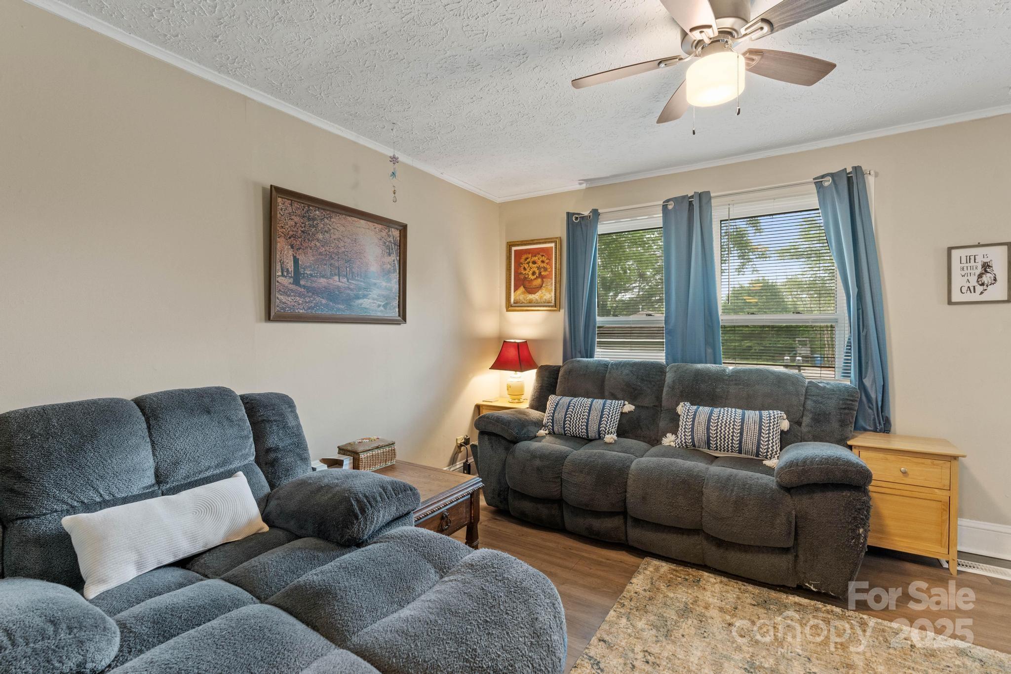 1425 3rd Street Place NE