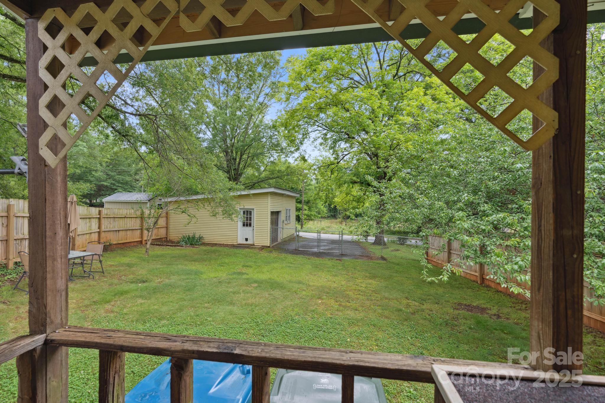 1425 3rd Street Place NE