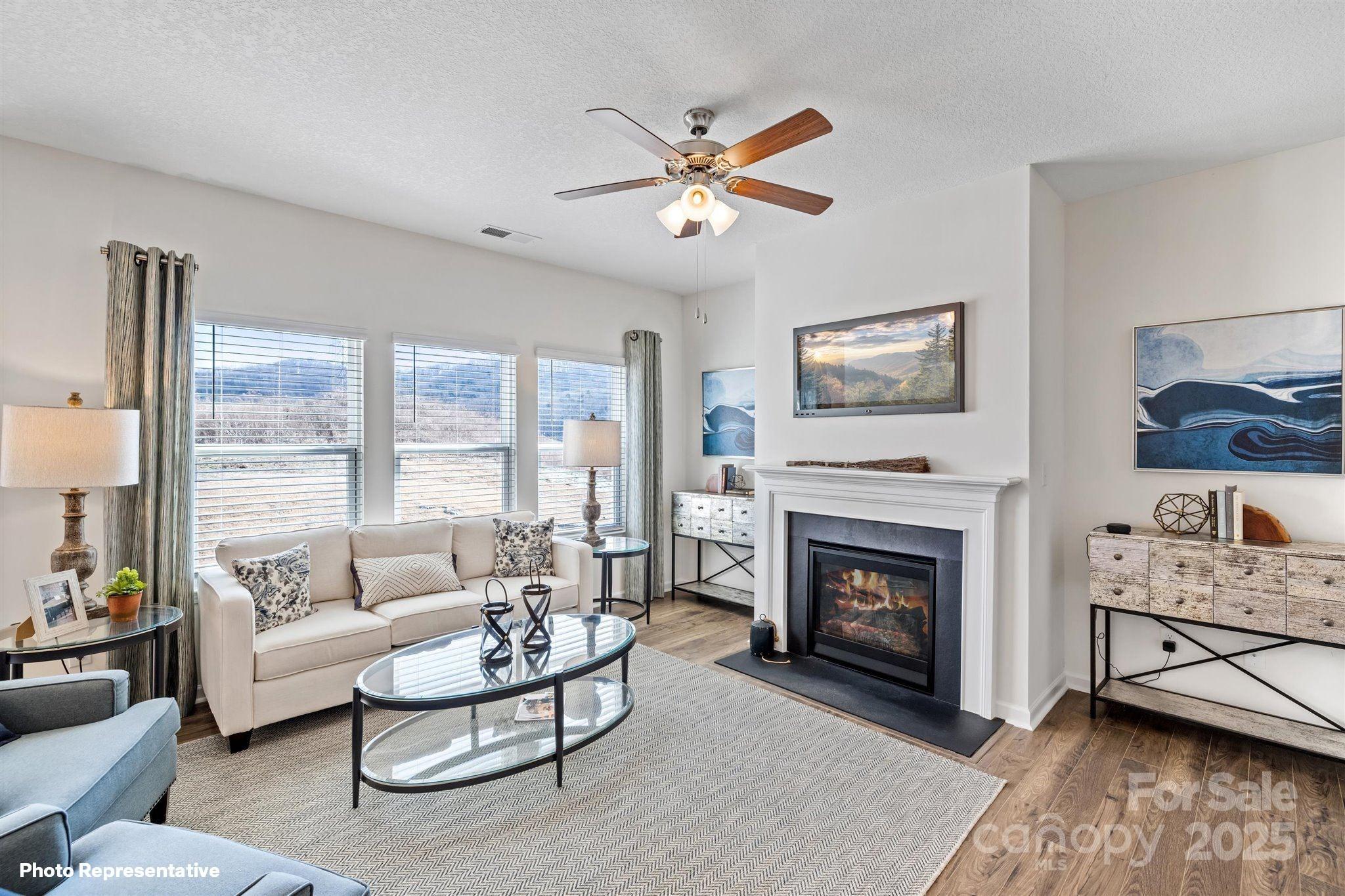 1350 37th Avenue Lane NE