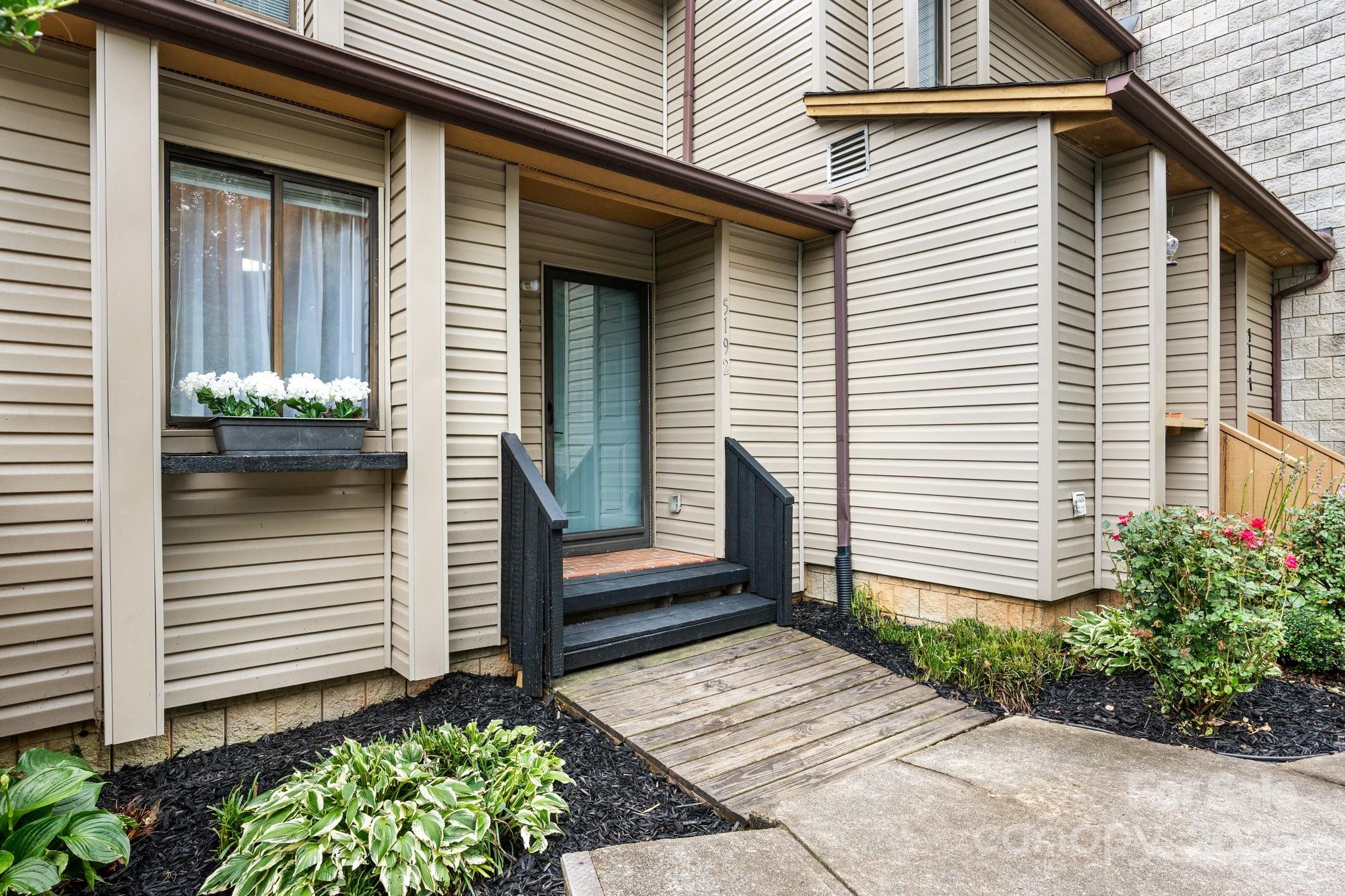 5192 Corbin Lane