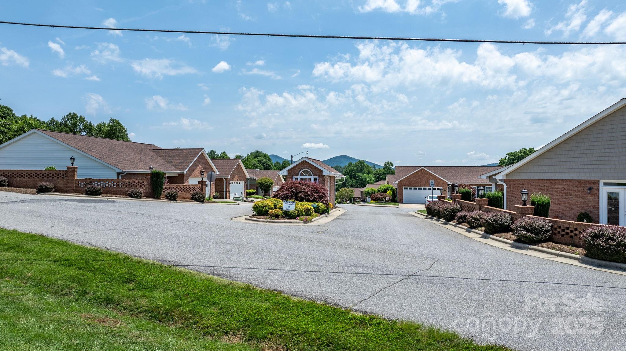 1206 Wexford Village Circle NE