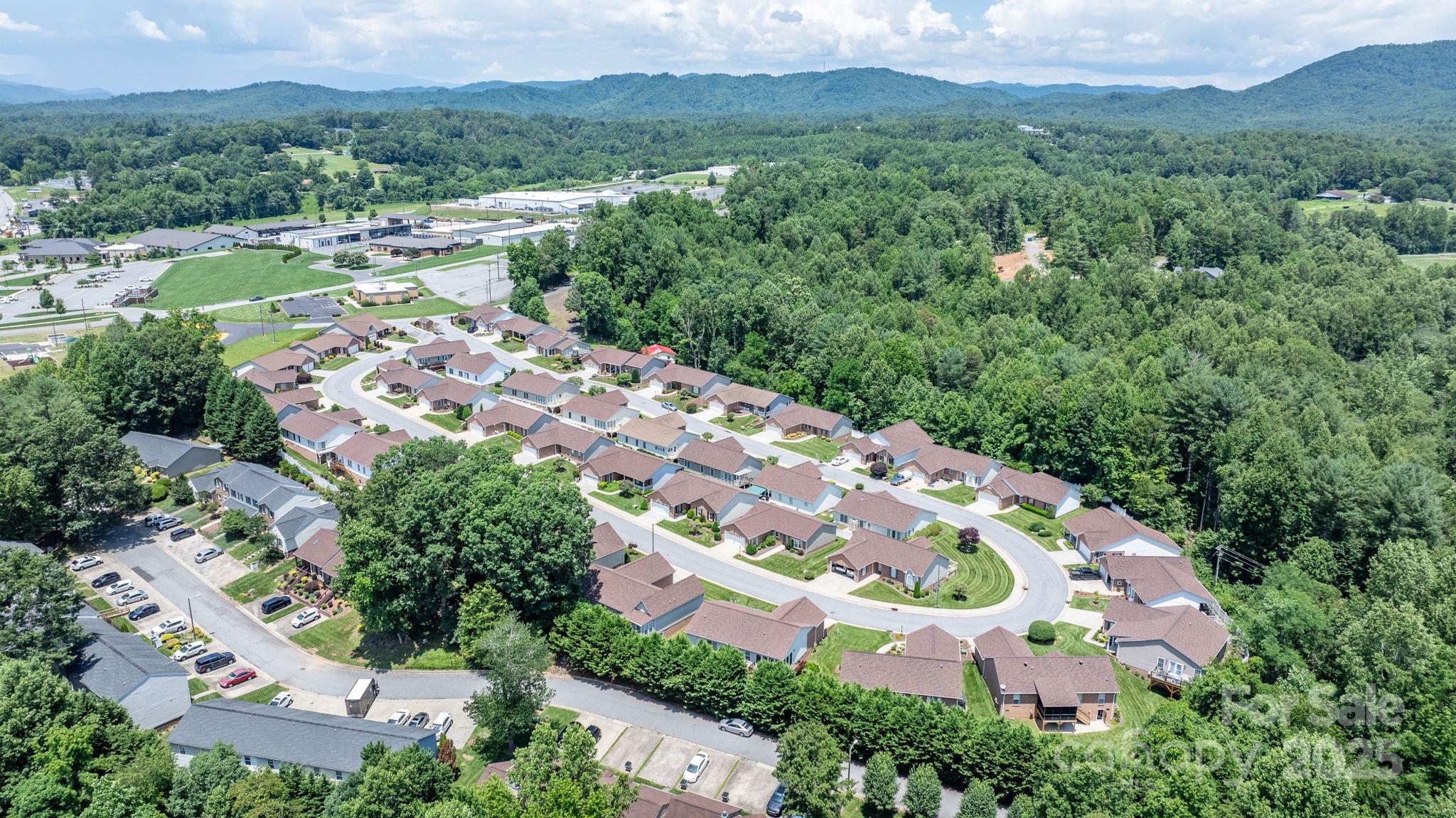 1206 Wexford Village Circle NE