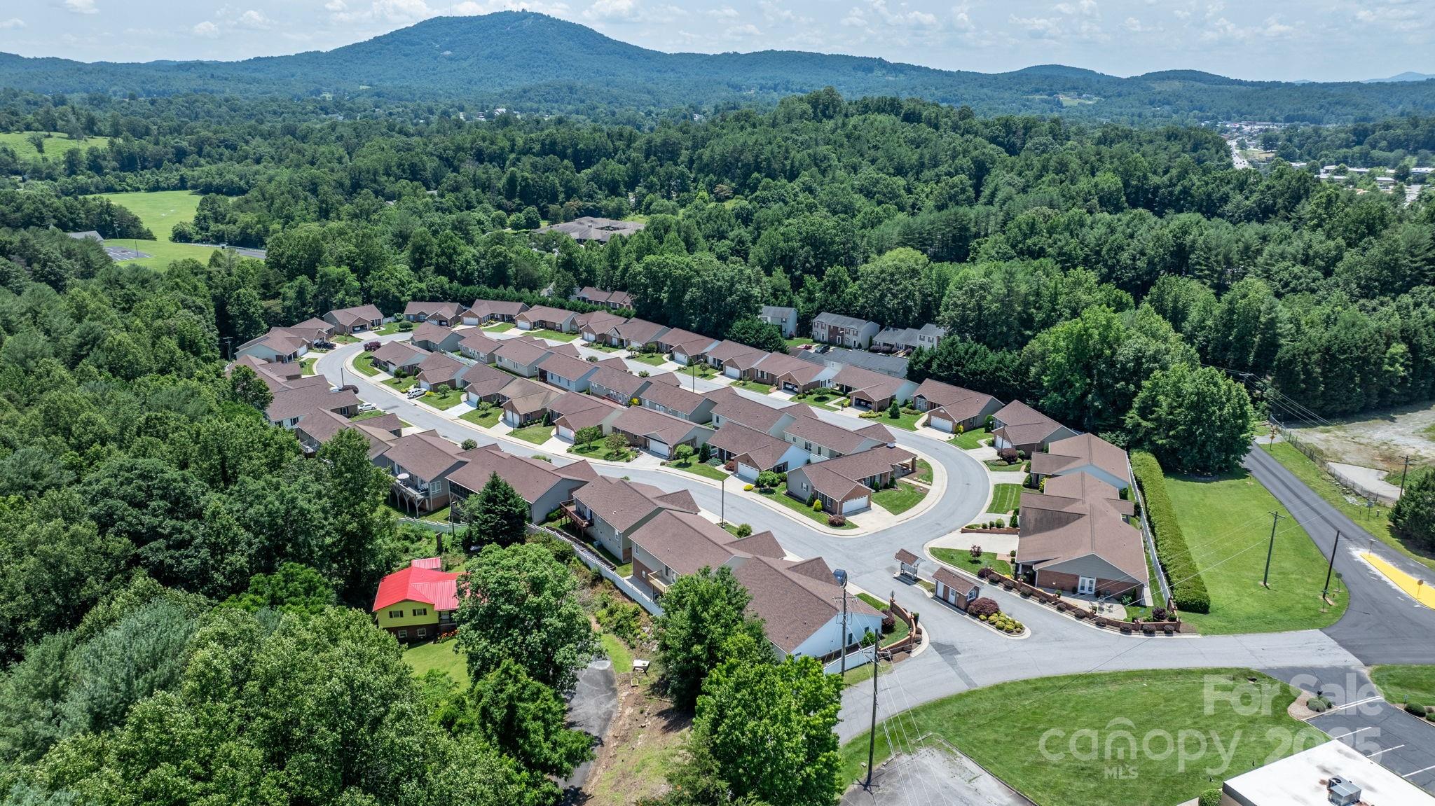 1206 Wexford Village Circle NE