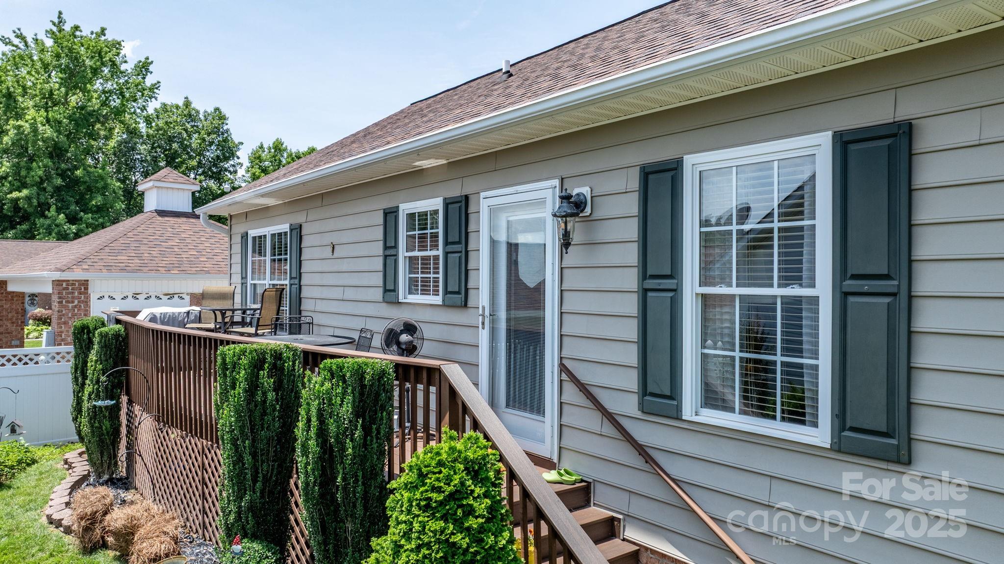 1206 Wexford Village Circle NE