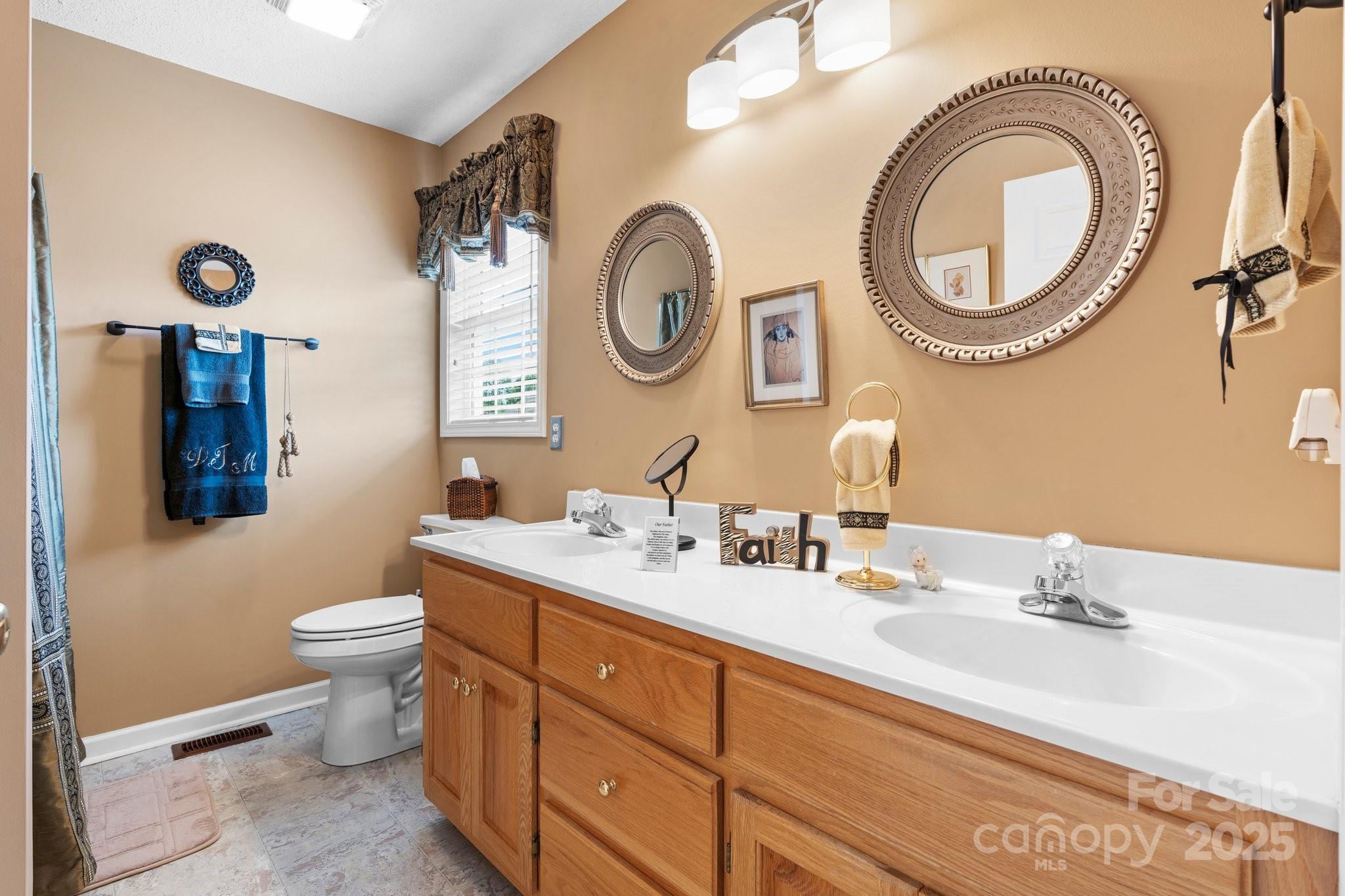1206 Wexford Village Circle NE