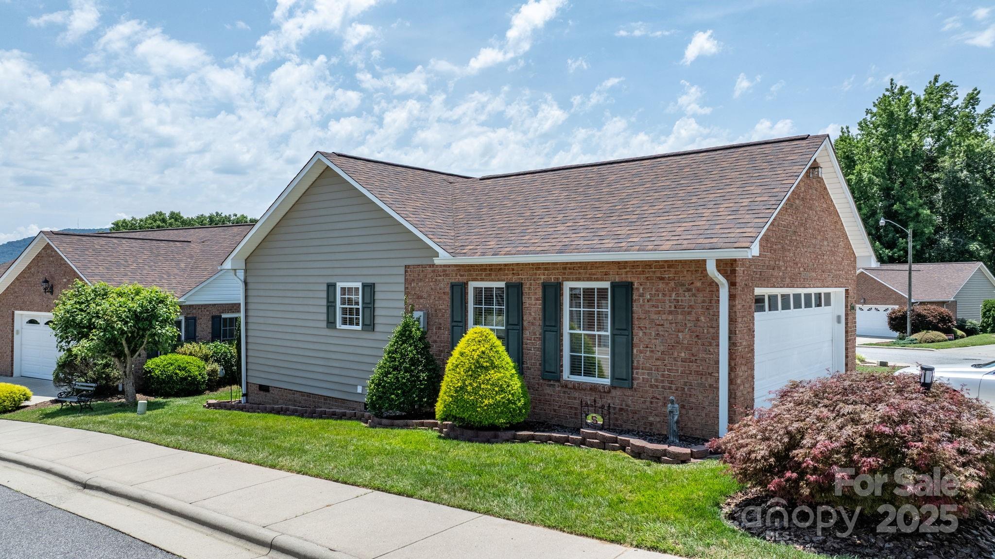 1206 Wexford Village Circle NE