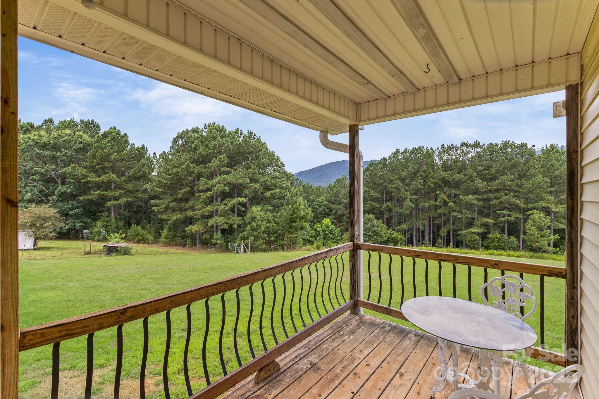 303 Ridgeview Drive