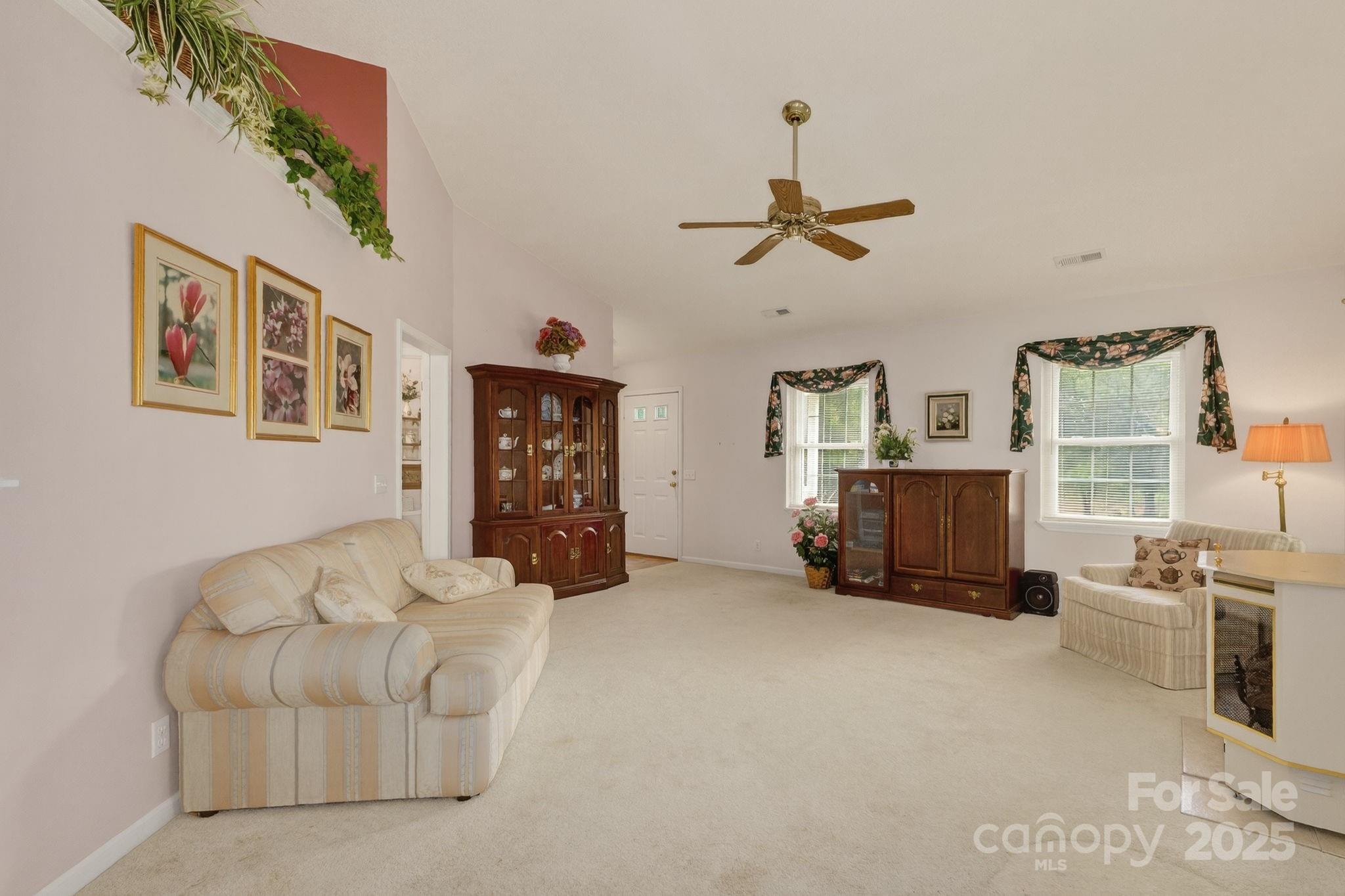 303 Ridgeview Drive