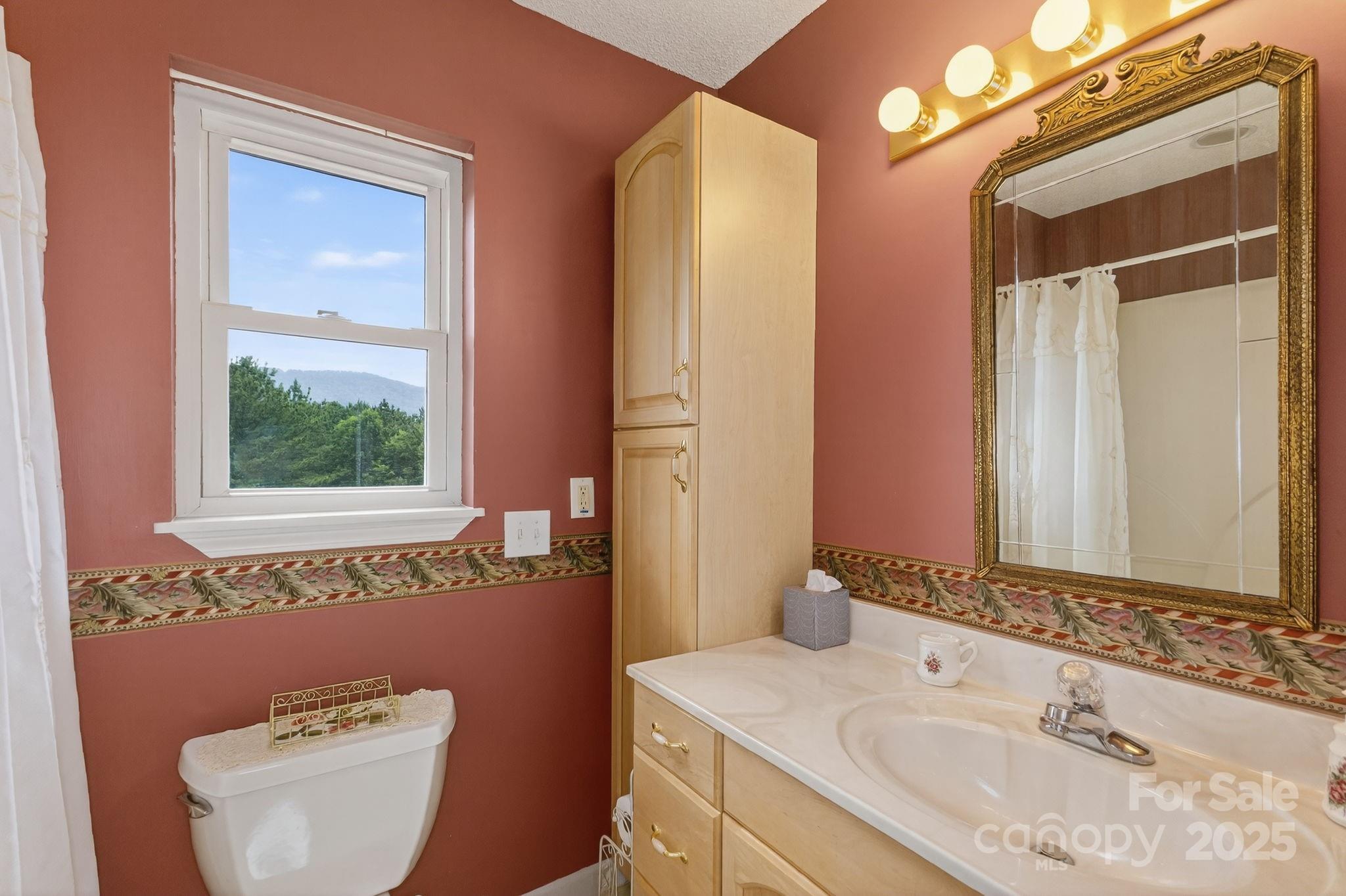 303 Ridgeview Drive
