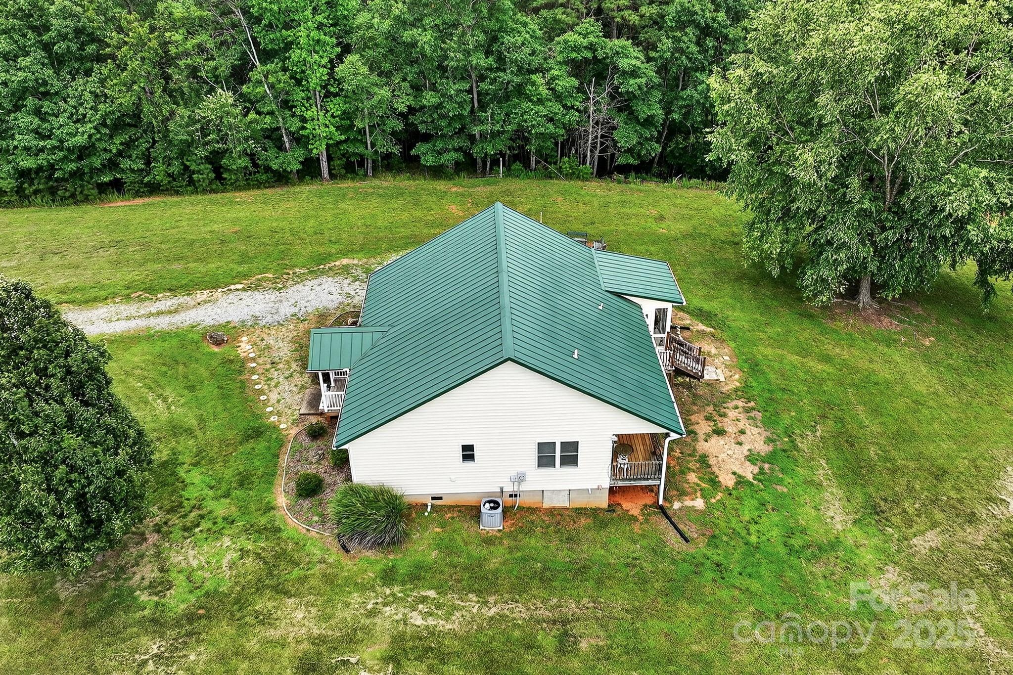 303 Ridgeview Drive