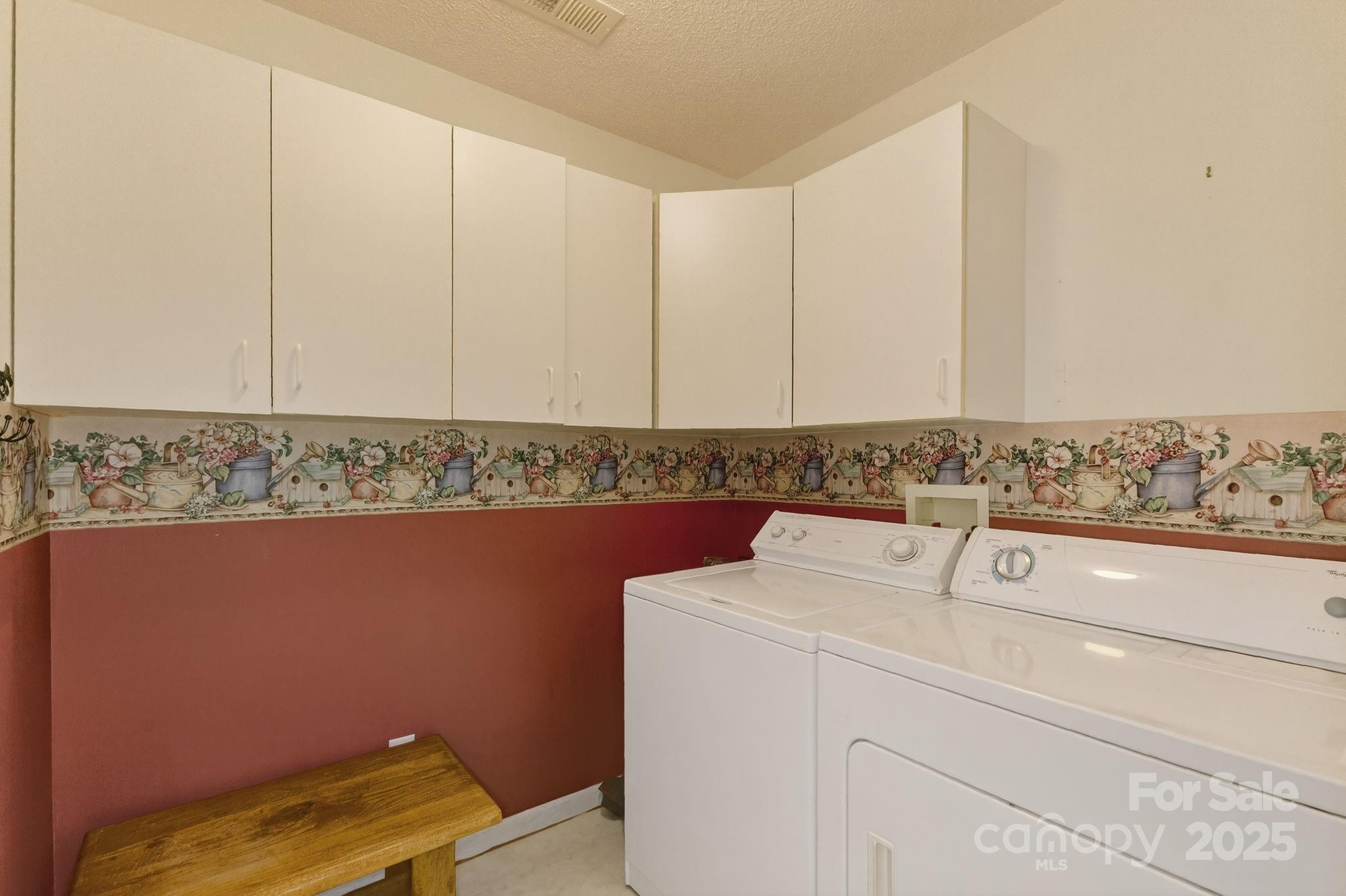 303 Ridgeview Drive