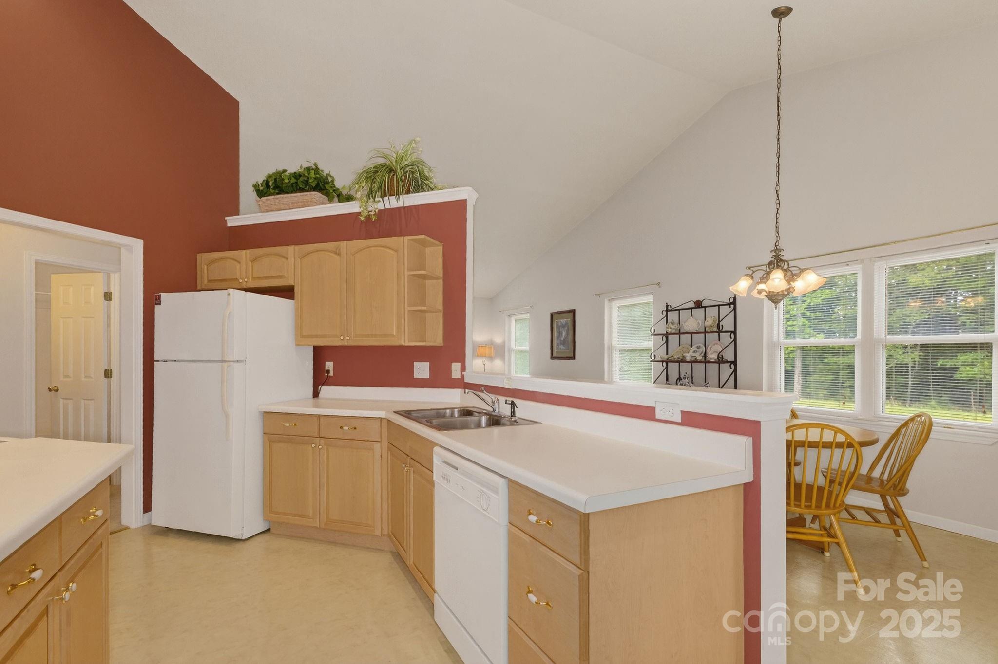 303 Ridgeview Drive