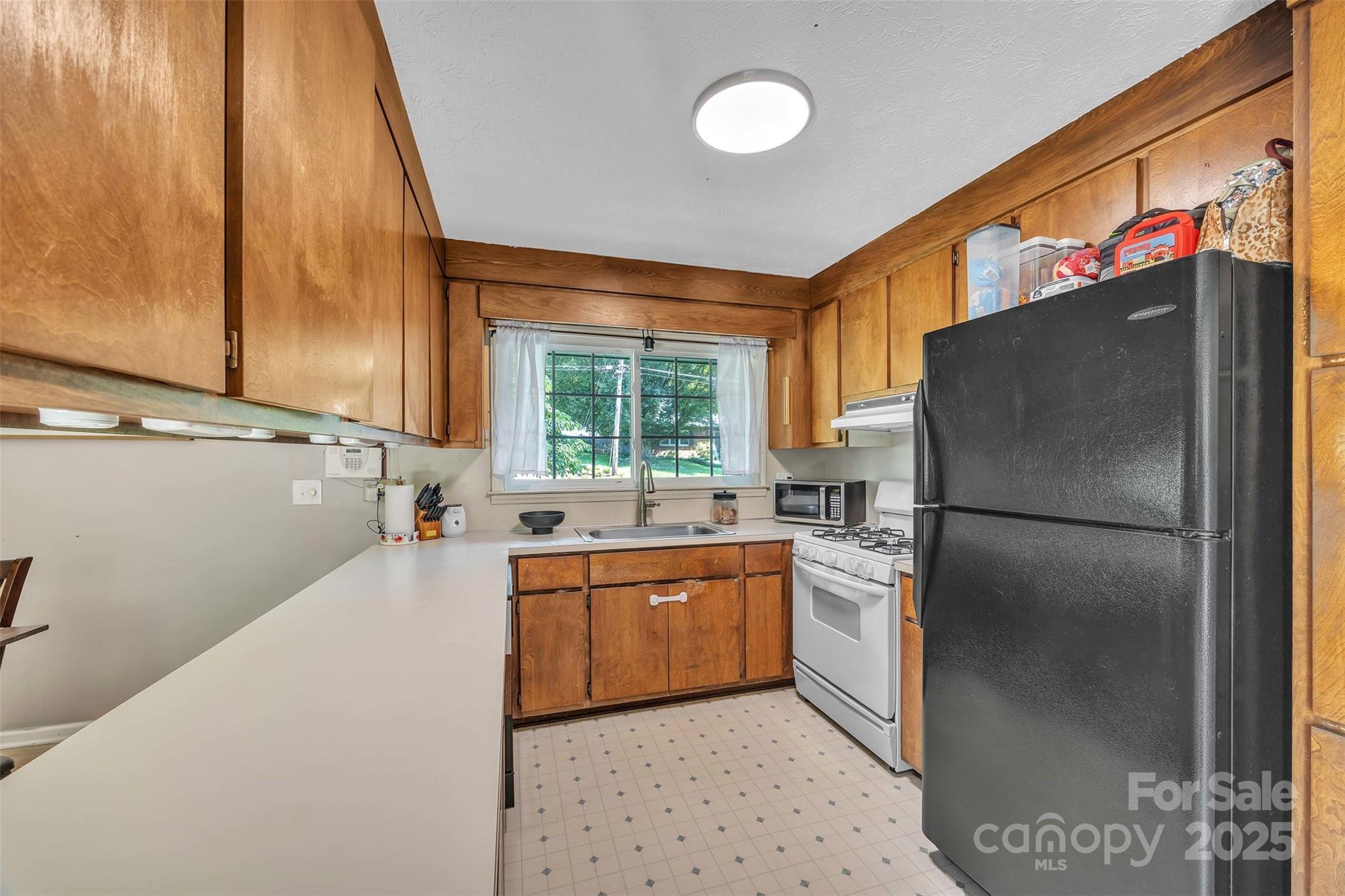 116 Eastwood Park Drive SE
