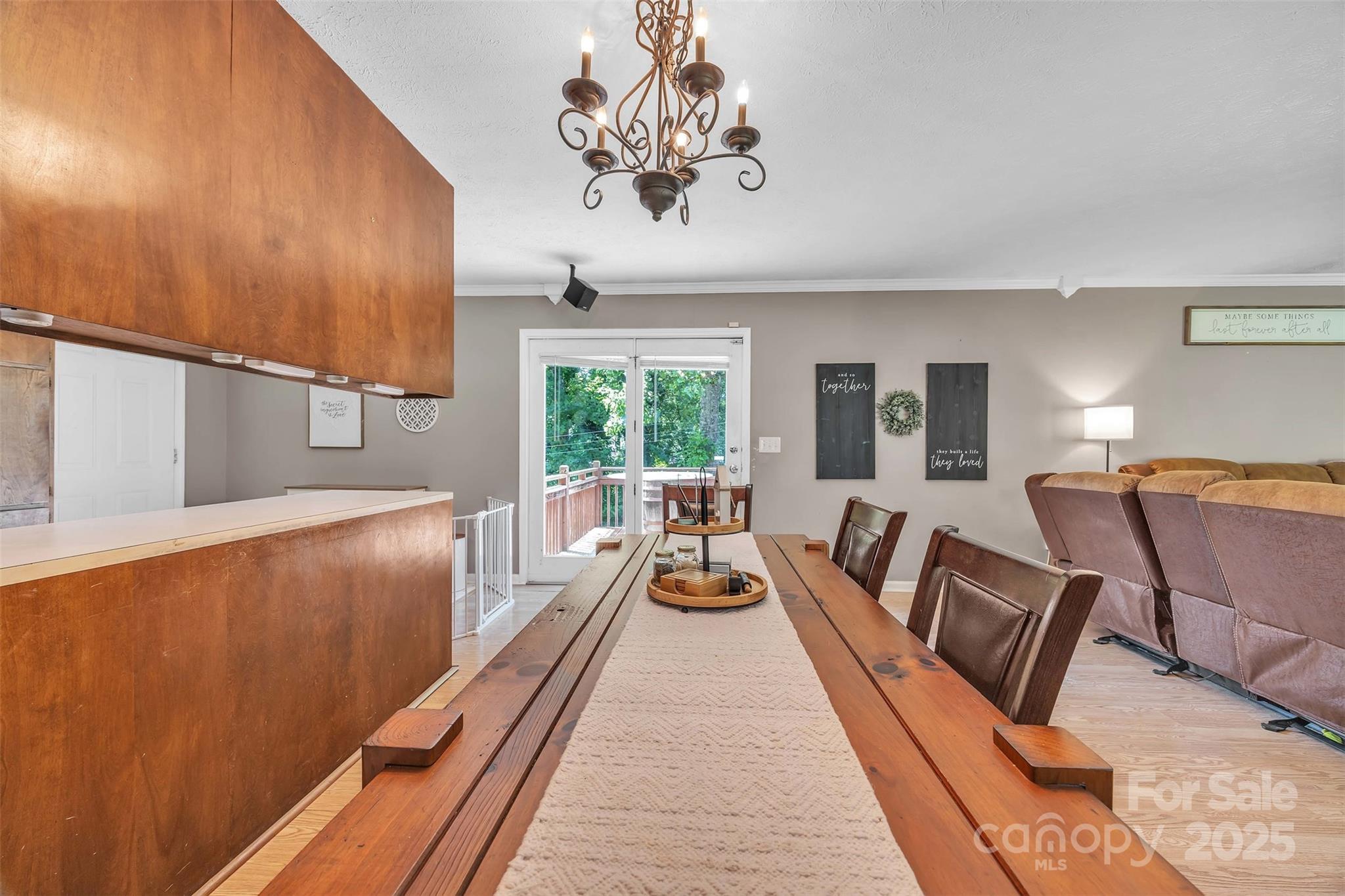 116 Eastwood Park Drive SE