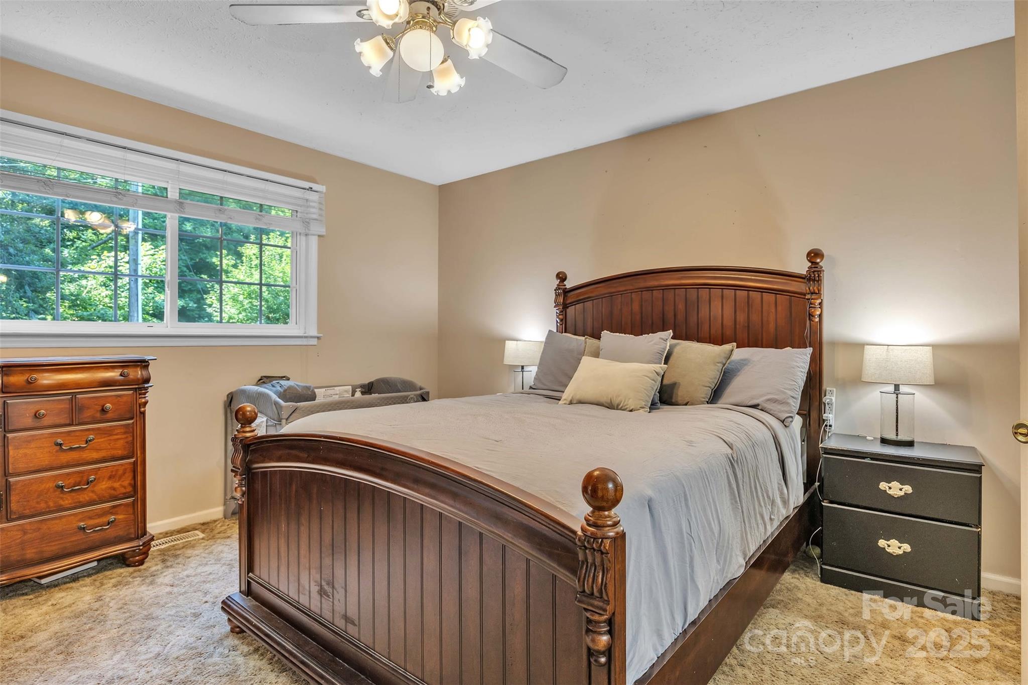 116 Eastwood Park Drive SE