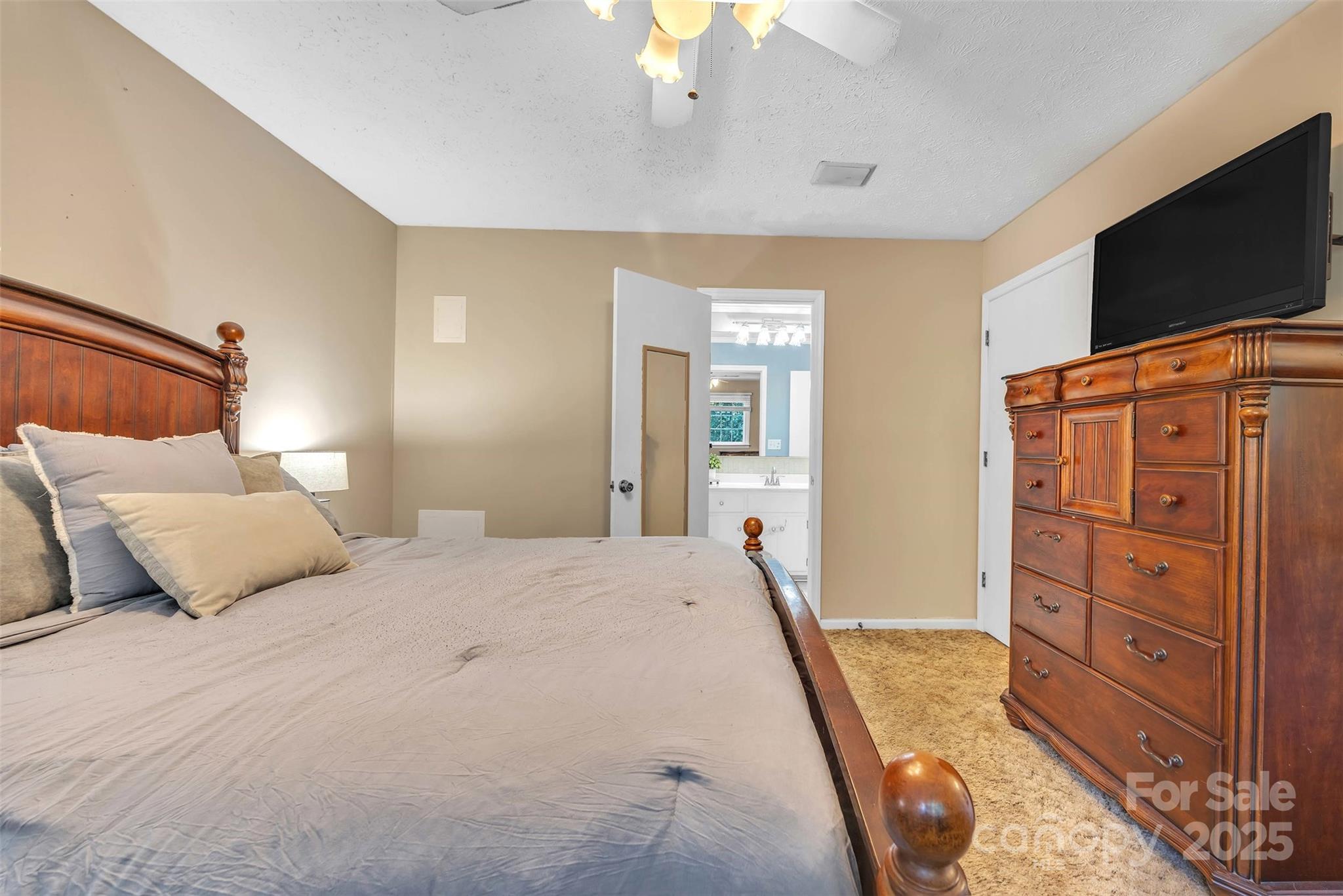116 Eastwood Park Drive SE