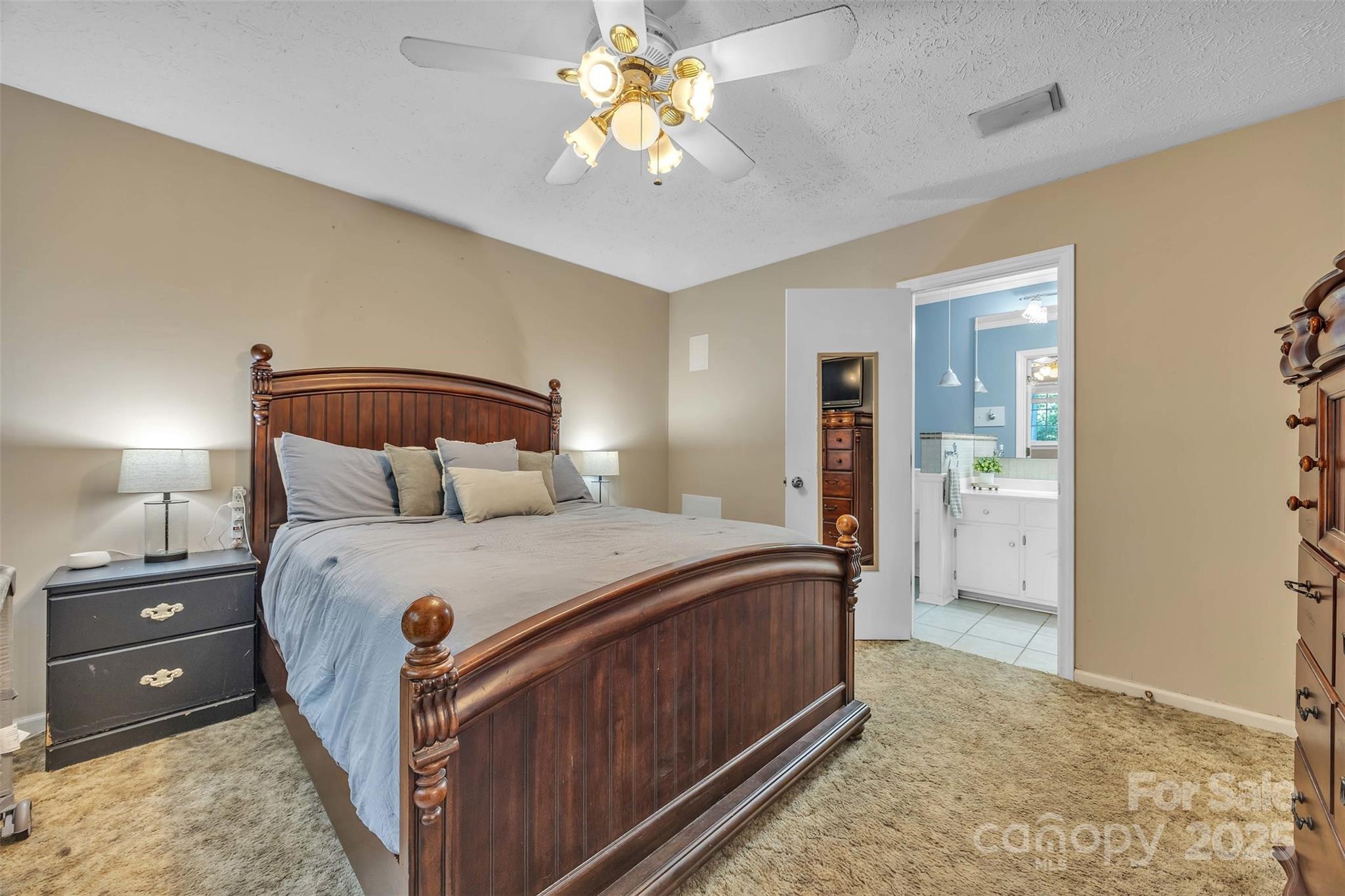 116 Eastwood Park Drive SE