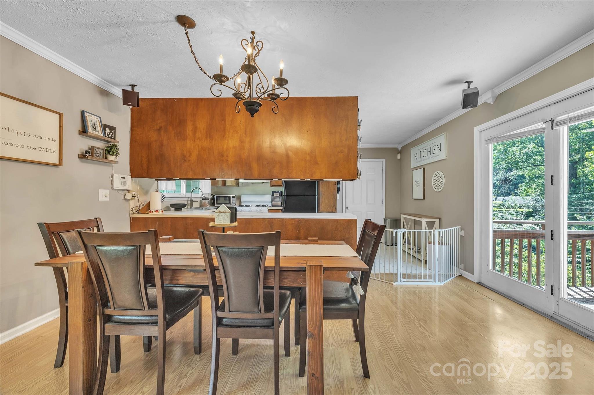 116 Eastwood Park Drive SE