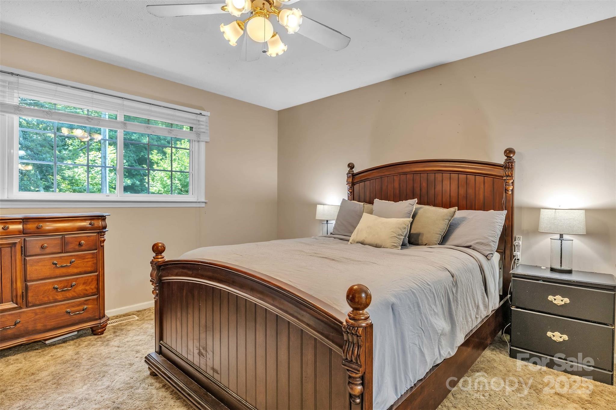 116 Eastwood Park Drive SE