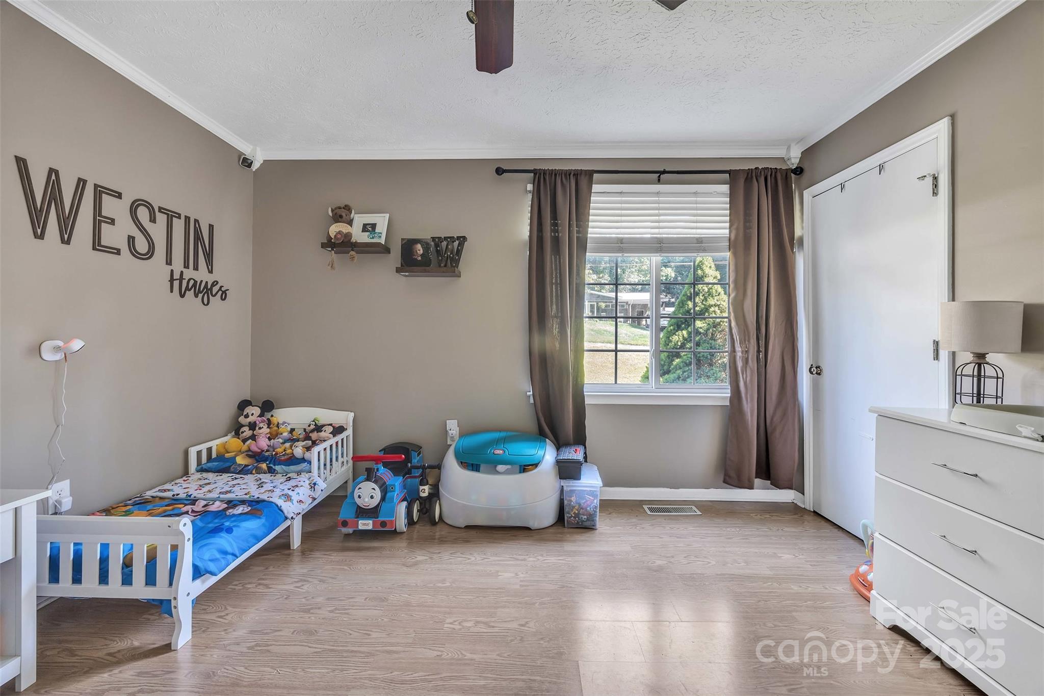 116 Eastwood Park Drive SE