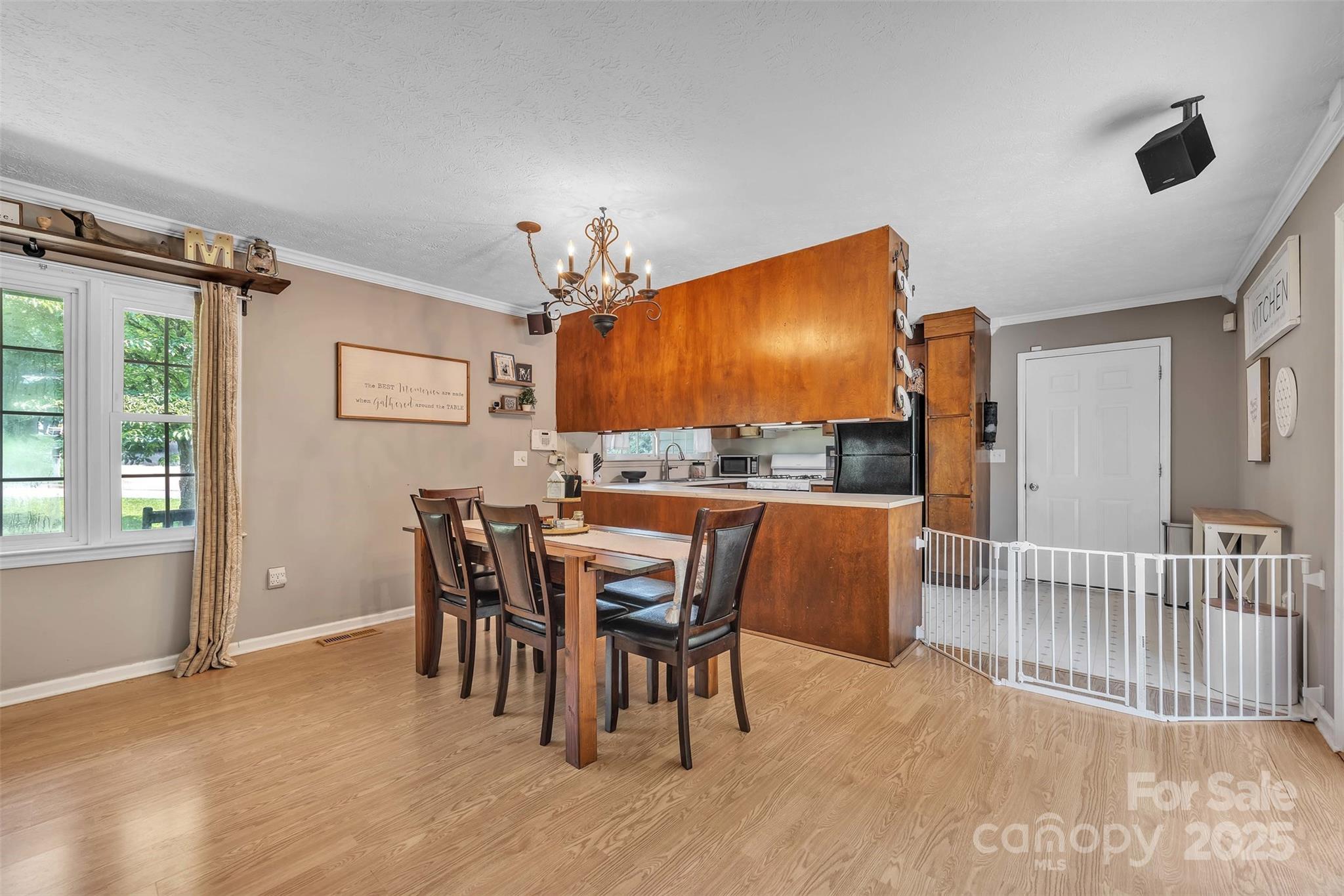 116 Eastwood Park Drive SE