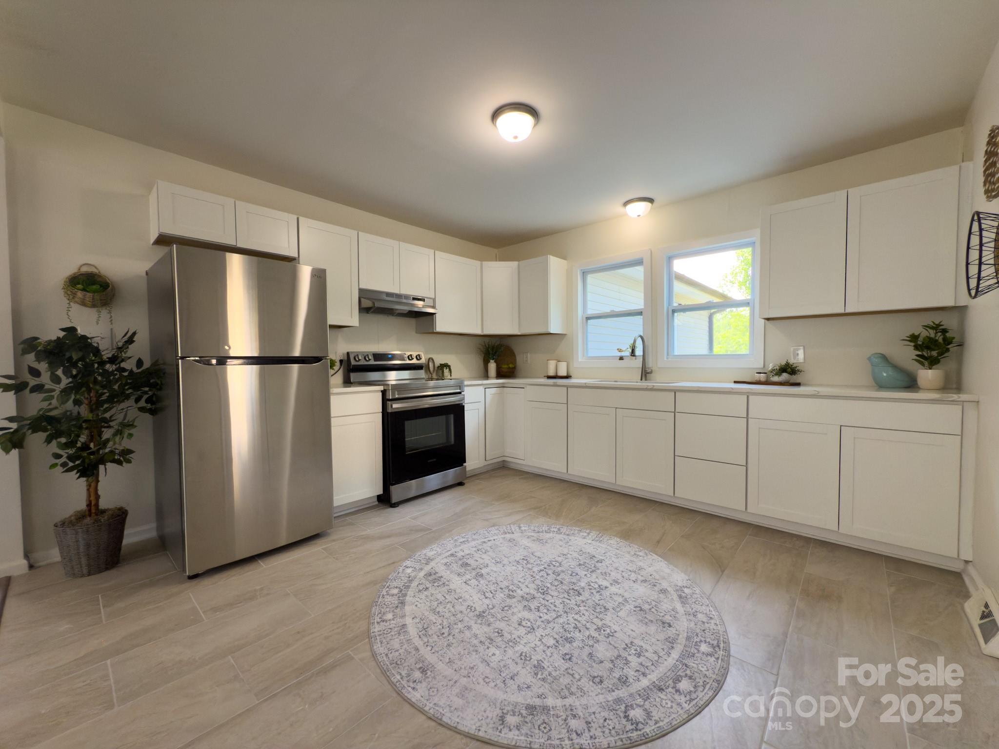 608 E 11th Street