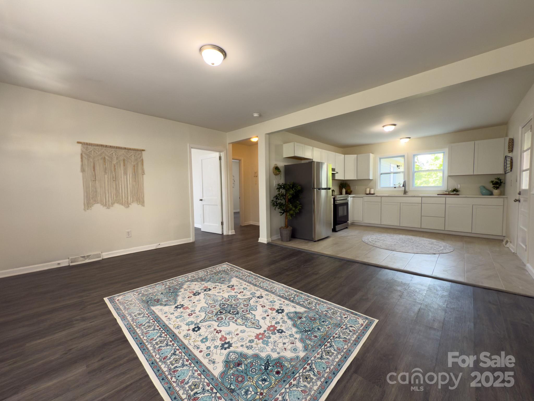 608 E 11th Street