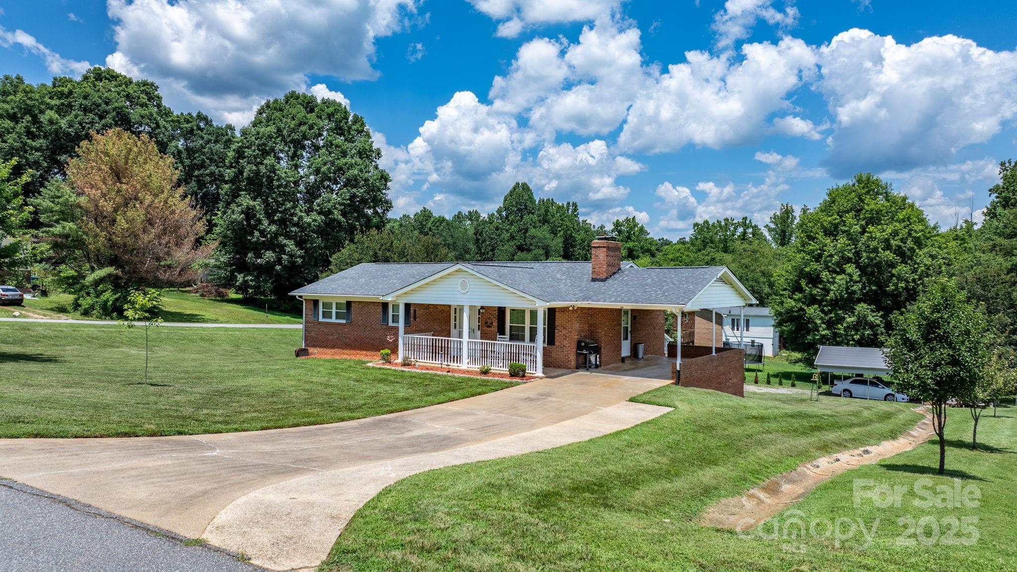100 Pinecrest Court