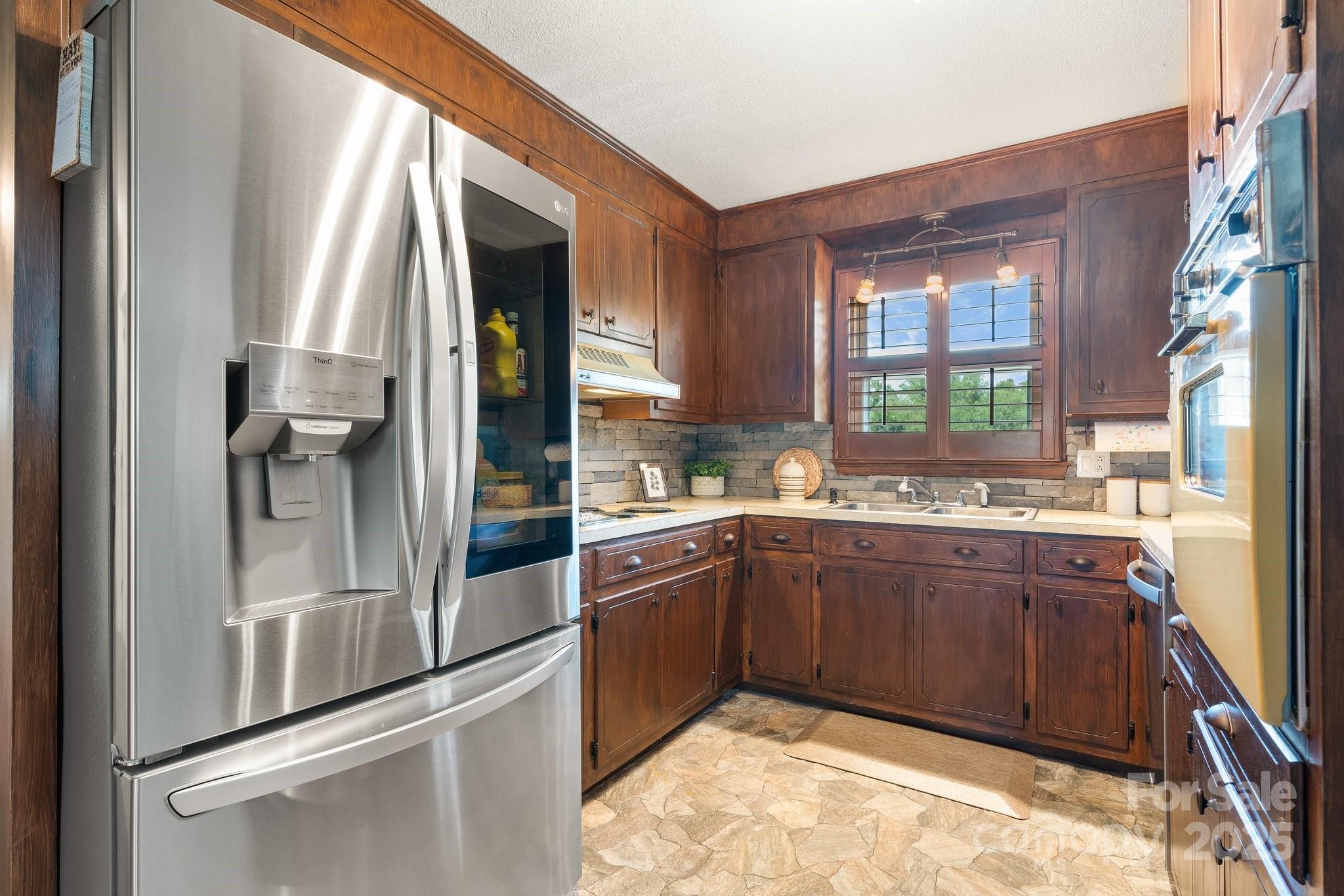 100 Pinecrest Court
