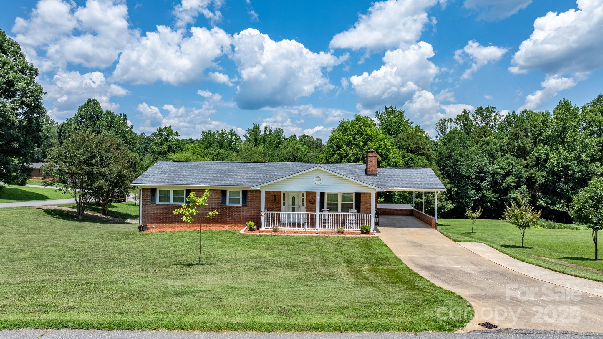 100 Pinecrest Court
