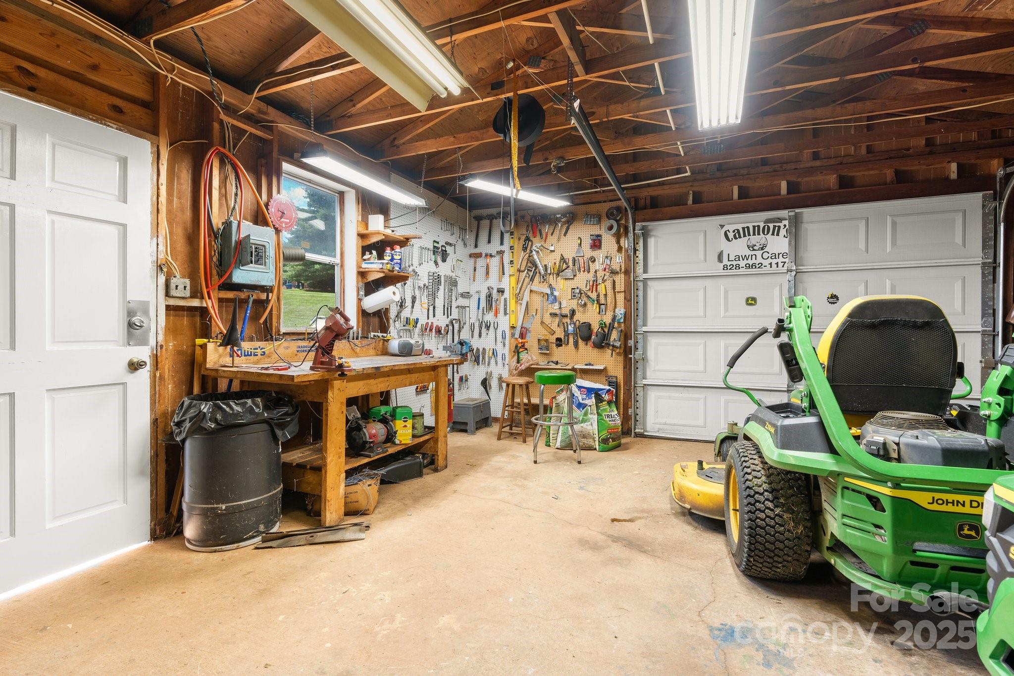 100 Pinecrest Court