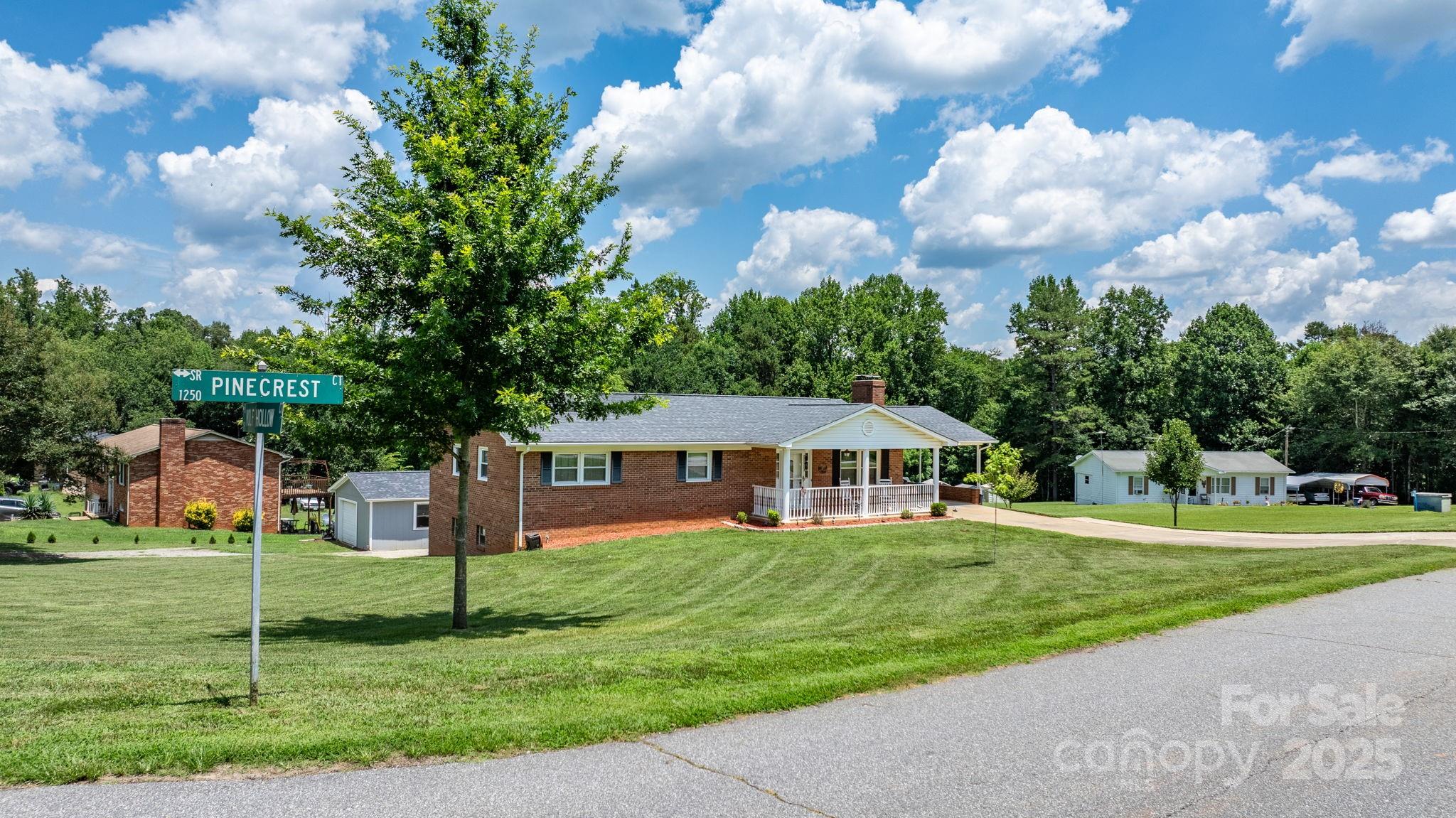 100 Pinecrest Court