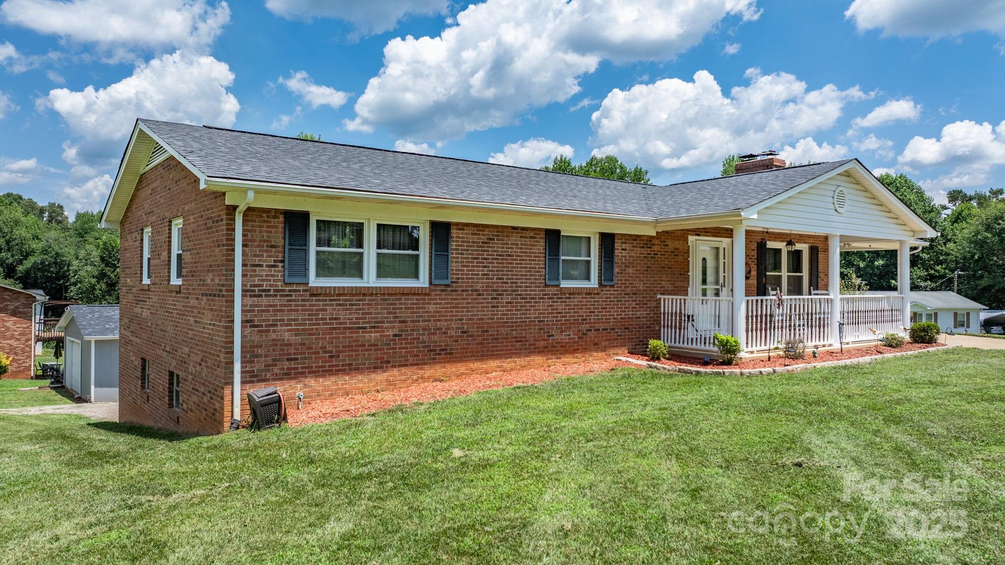 100 Pinecrest Court