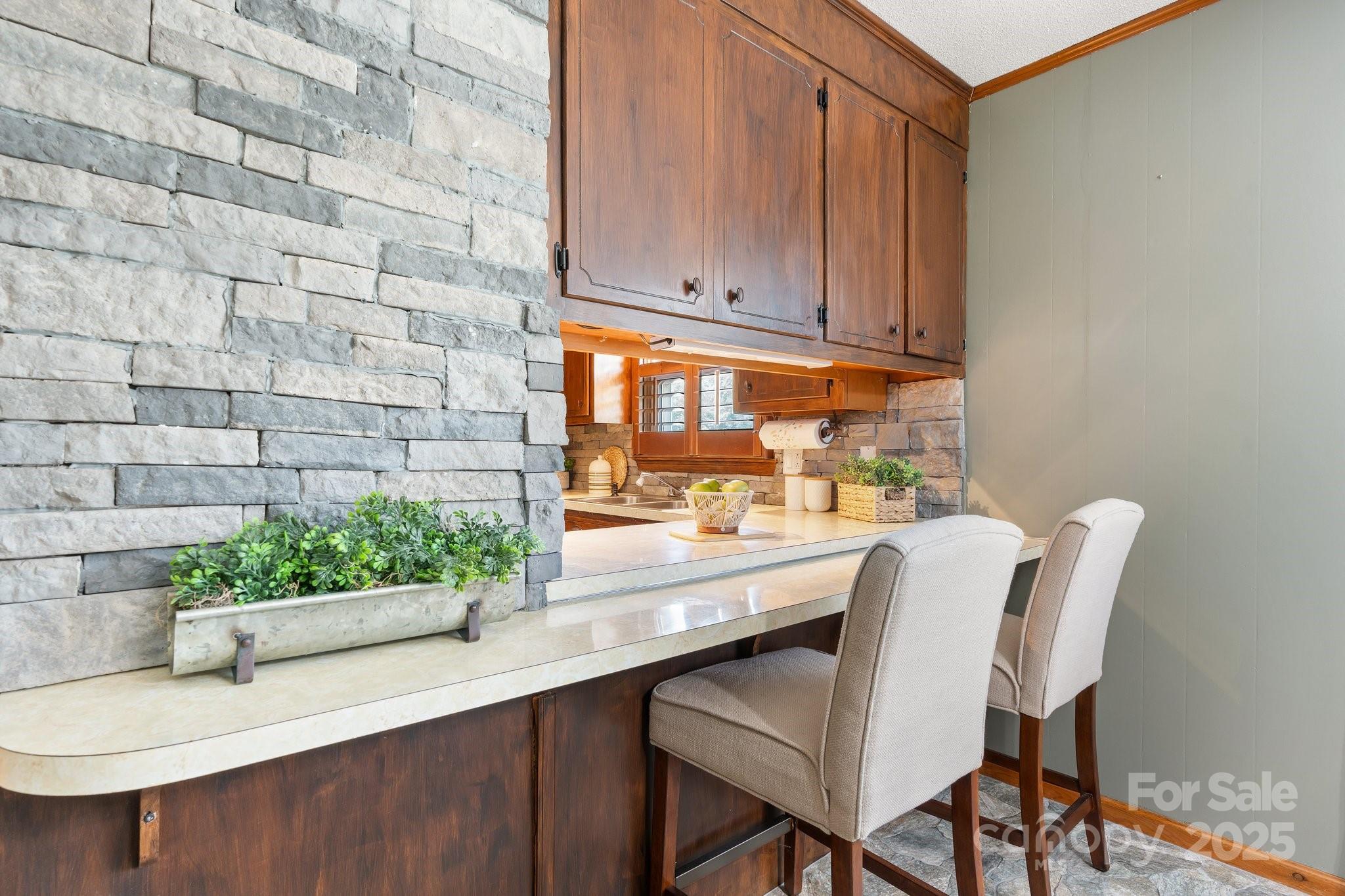 100 Pinecrest Court
