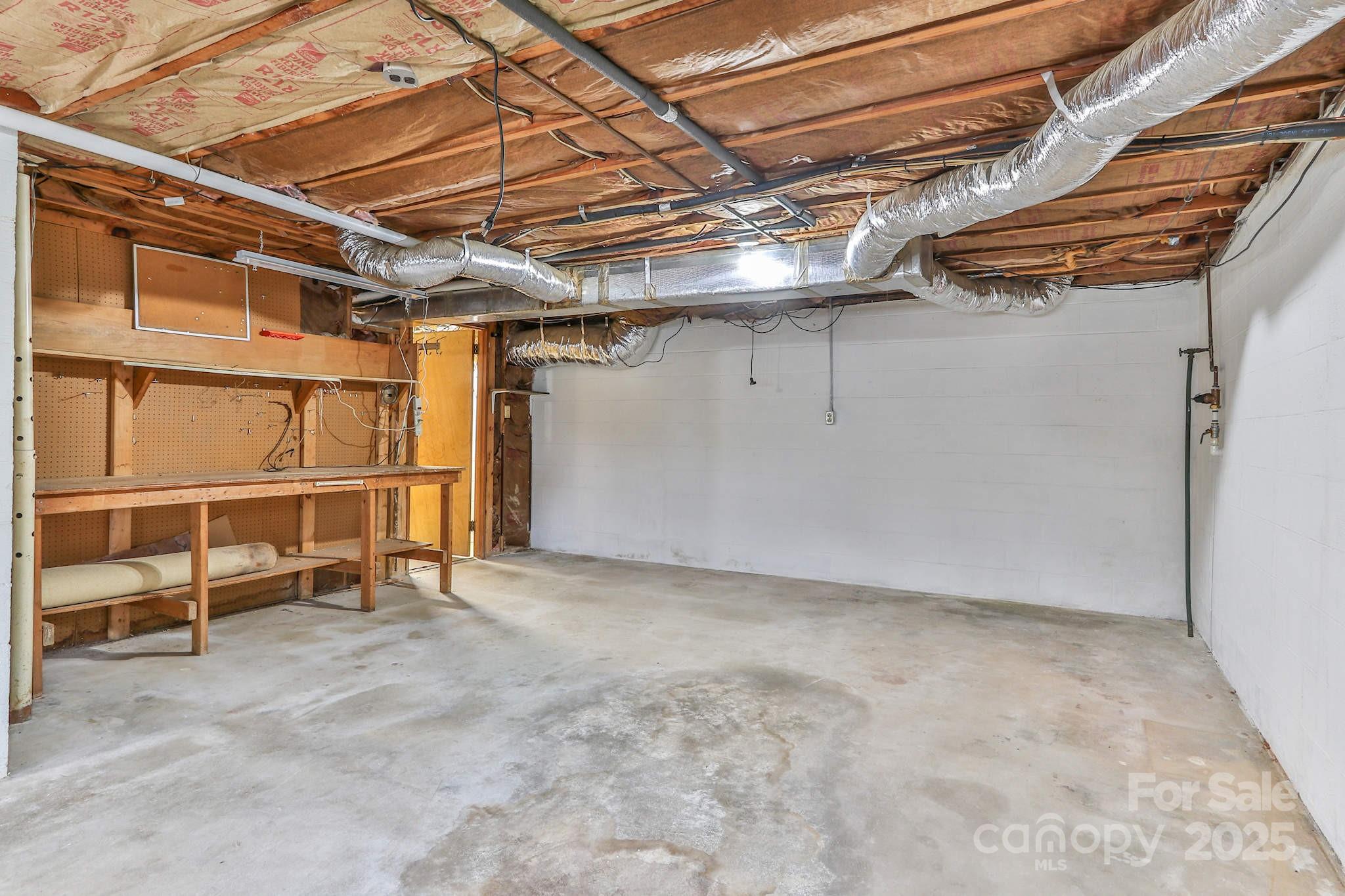 554 Wildlife Access Road