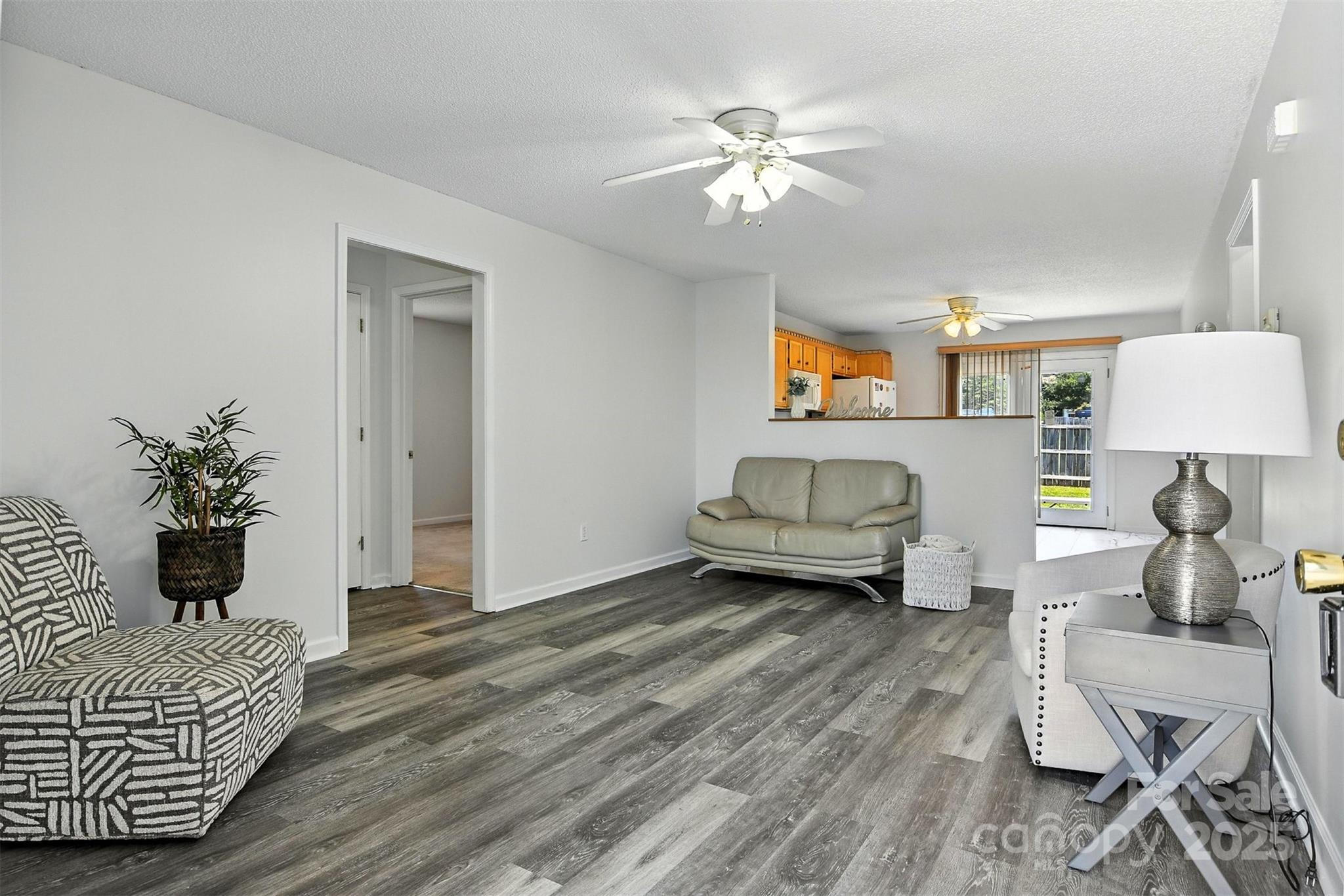 2244 Clearwater Lane